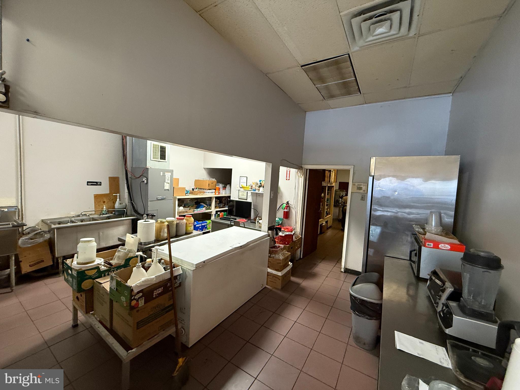 GERMANTOWN (EAST) - Commercial Sale