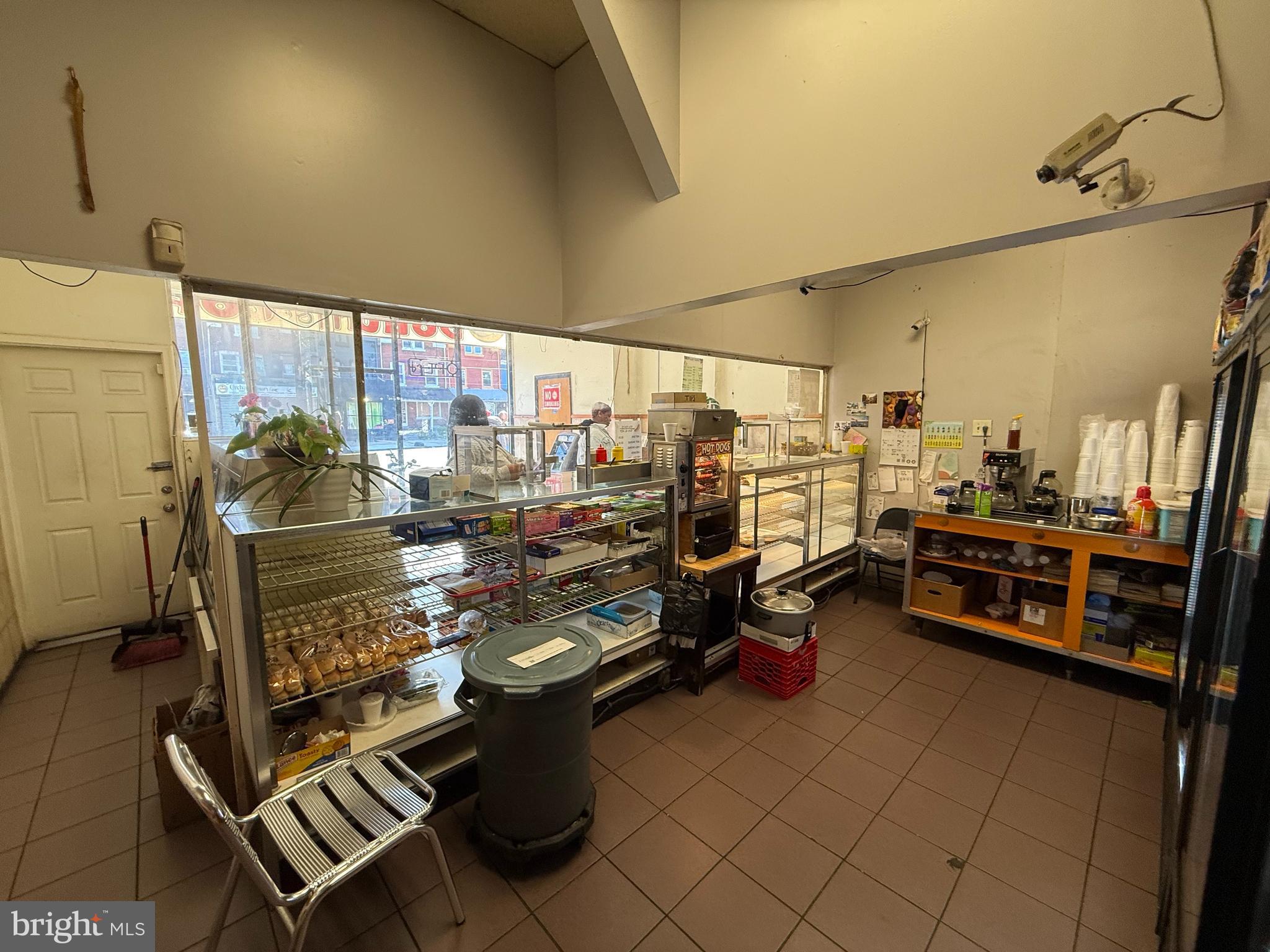 GERMANTOWN (EAST) - Commercial Sale