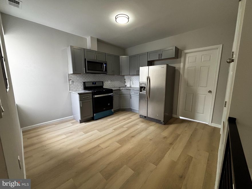 This beautifully renovated second-floor apartment at 517 Mifflin St, Unit 2 offers 2 bedrooms and 1 bathroom. The stunning kitchen features brand-new cabinets, plenty of counter and storage space, and newly installed appliances. Both bedrooms are bright and spacious, with large windows and generous closet space. The full bathroom has been updated with a sleek, modern design for your comfort.

Conveniently located near local shops, restaurants, and public transportation for easy commuting.