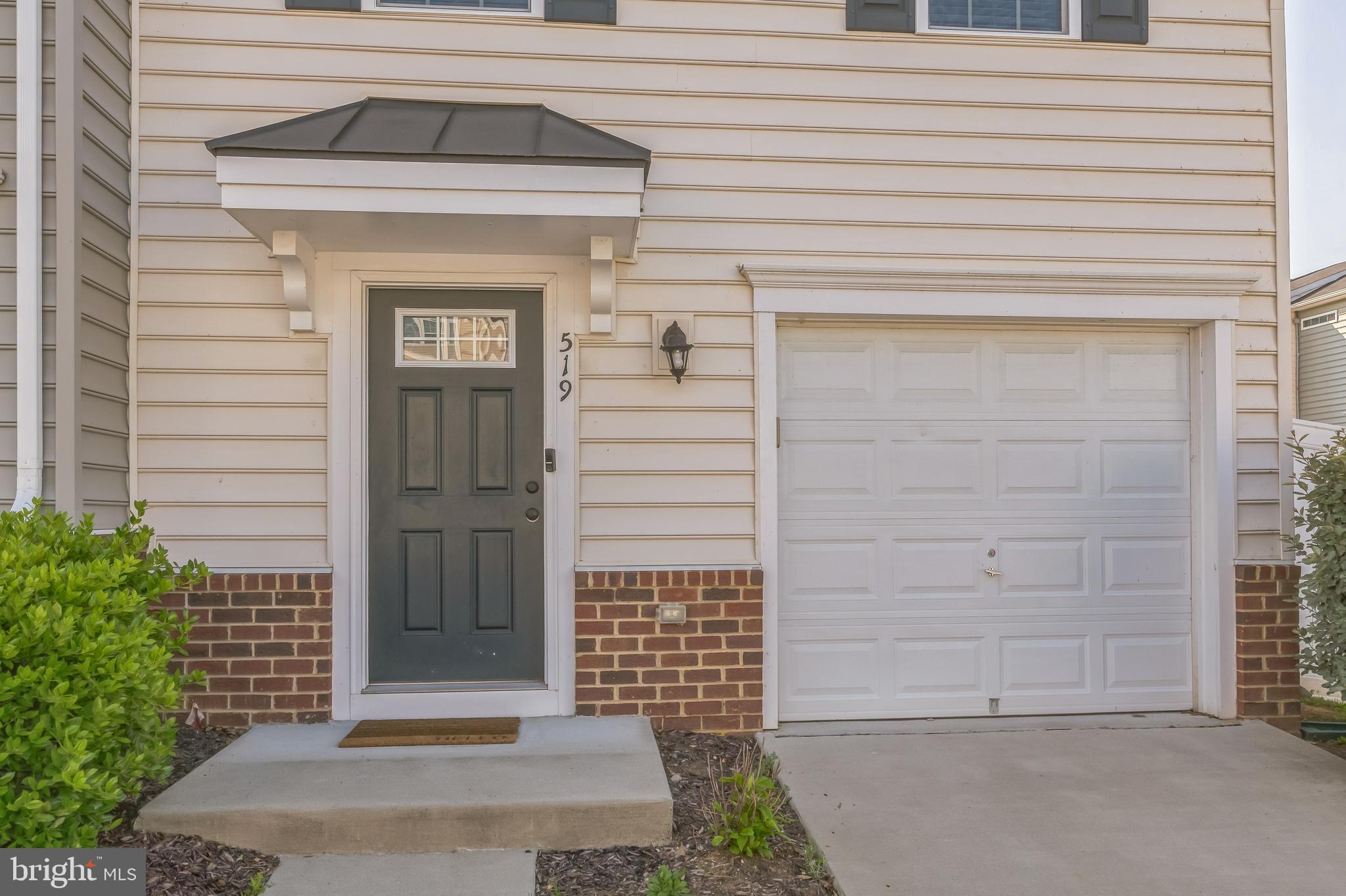 519 STREAMVIEW DRIVE