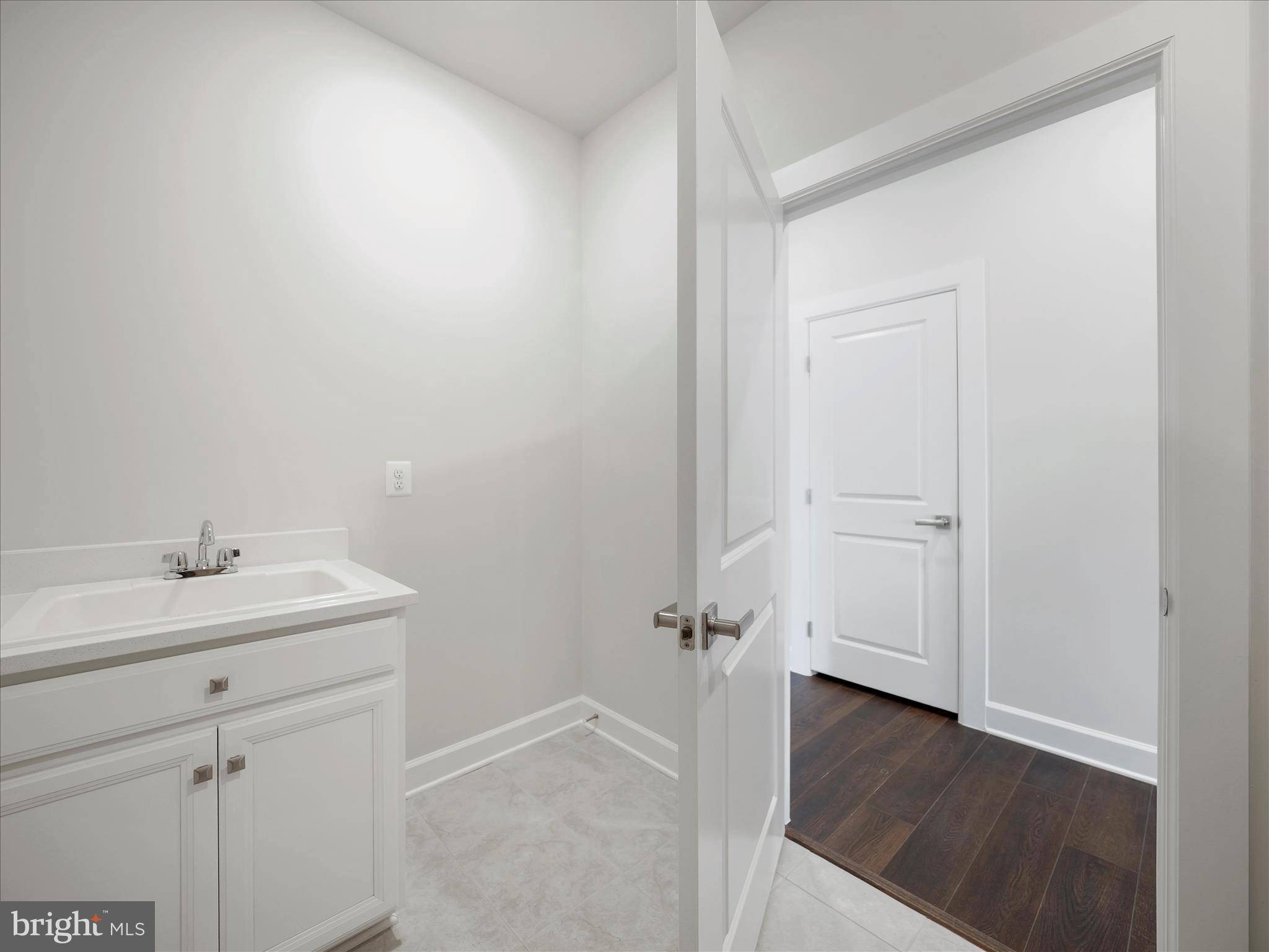 LAKE LINGANORE OAKDALE - Residential