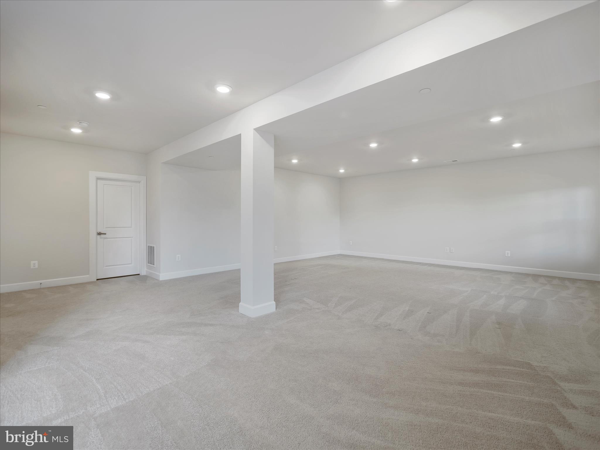 LAKE LINGANORE OAKDALE - Residential