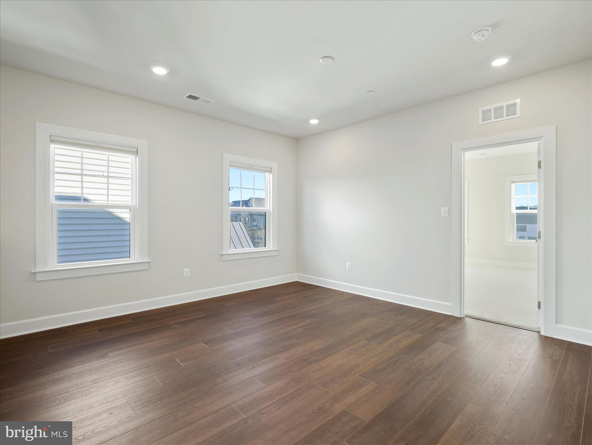 LAKE LINGANORE OAKDALE - Residential