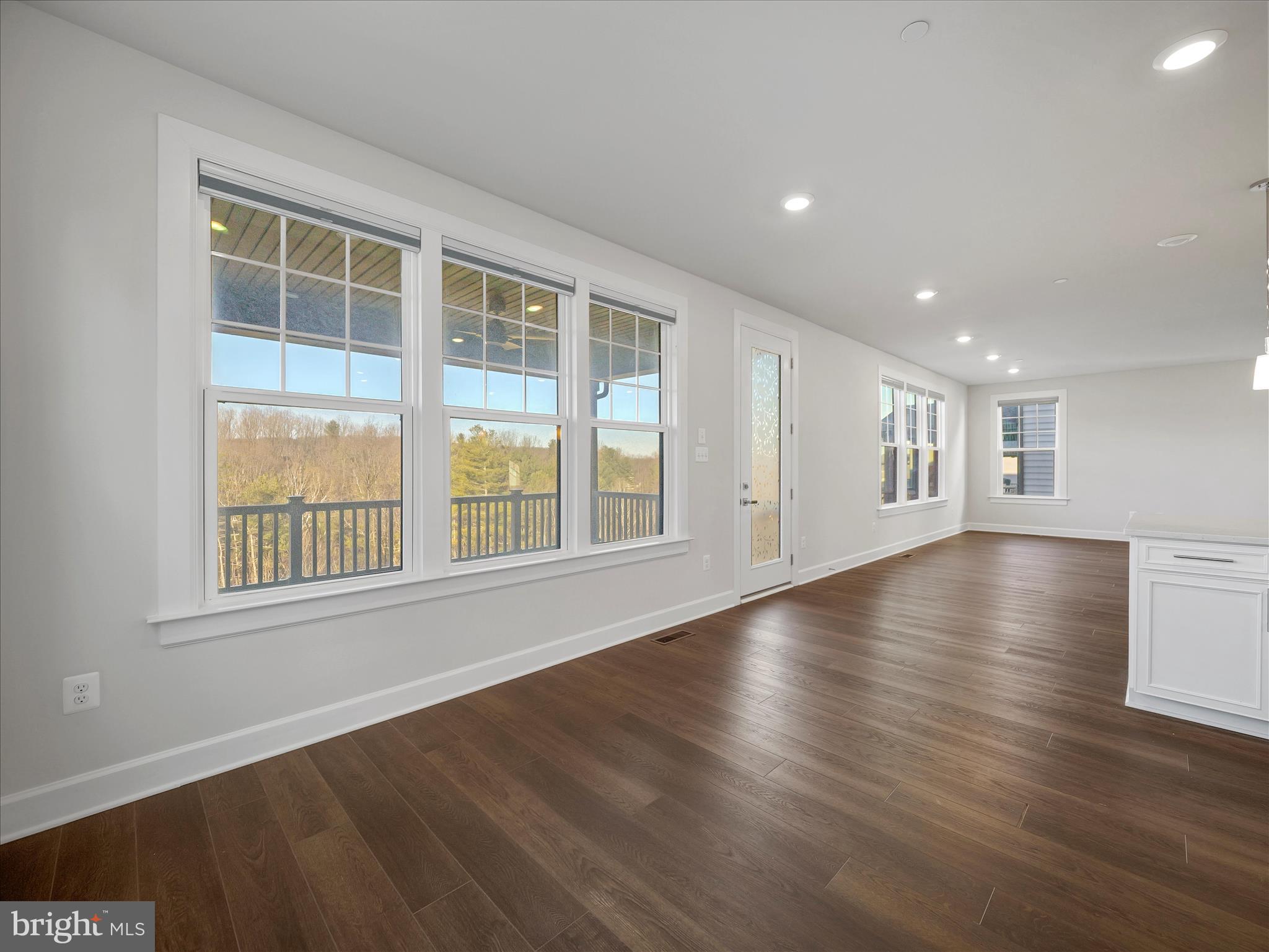 LAKE LINGANORE OAKDALE - Residential