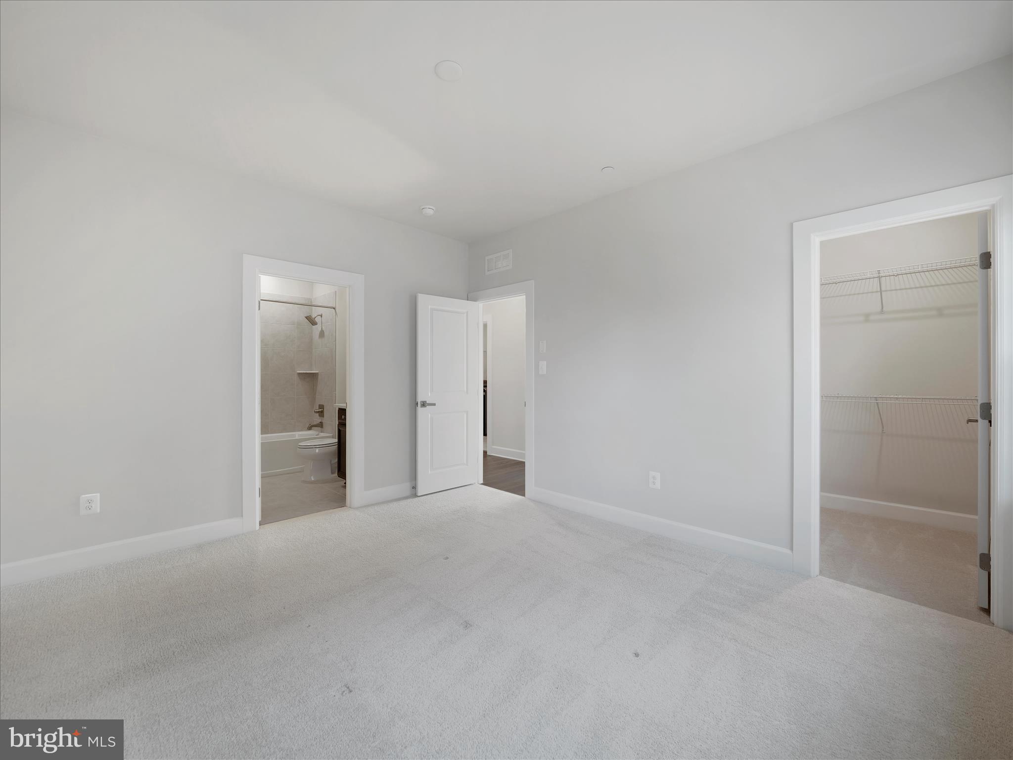 LAKE LINGANORE OAKDALE - Residential