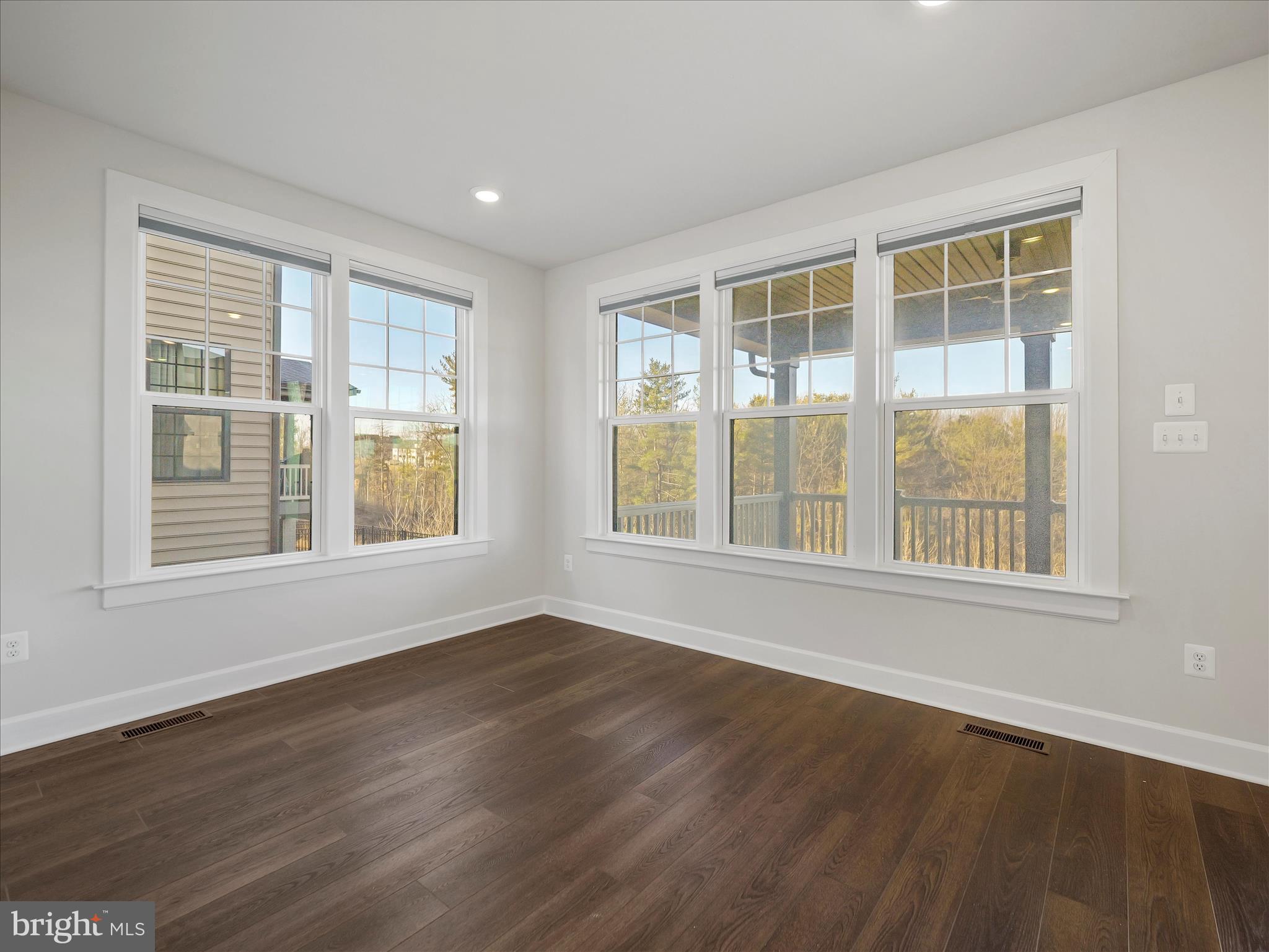 LAKE LINGANORE OAKDALE - Residential