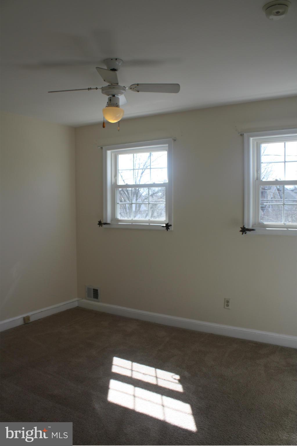 ST ELMO - Residential Lease