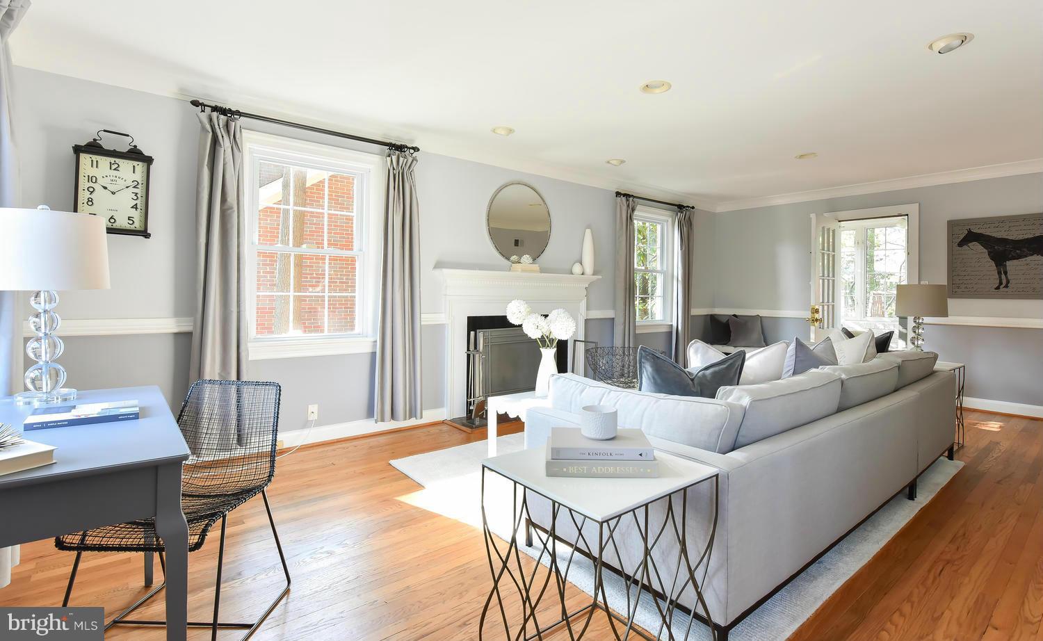 JEFFERSON PARK - Residential