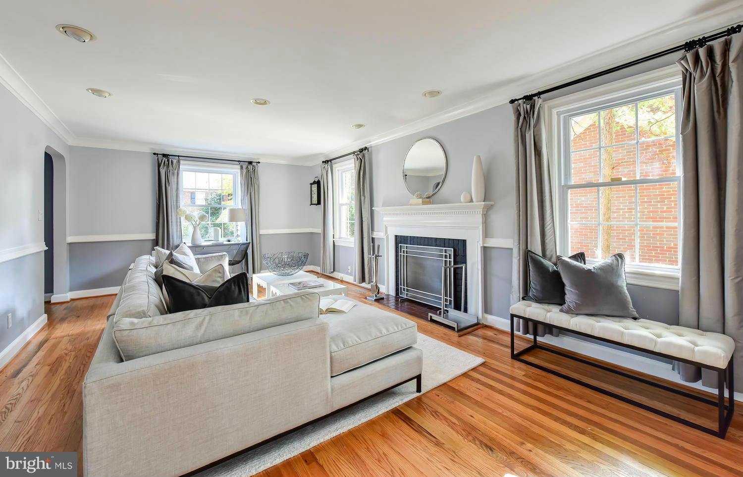 JEFFERSON PARK - Residential