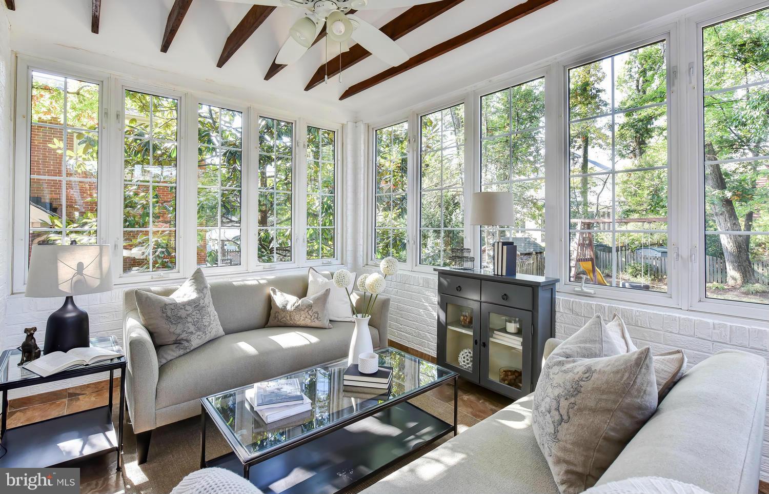 JEFFERSON PARK - Residential