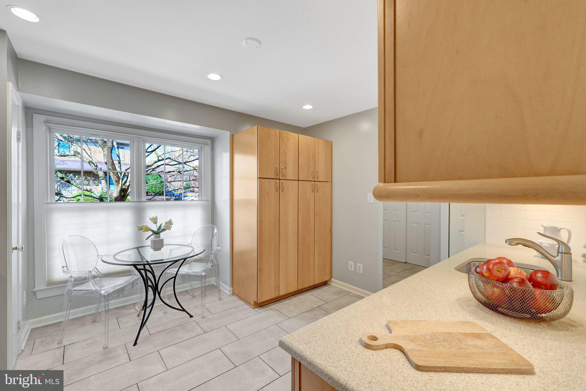 COUNTRY CREEK - Residential