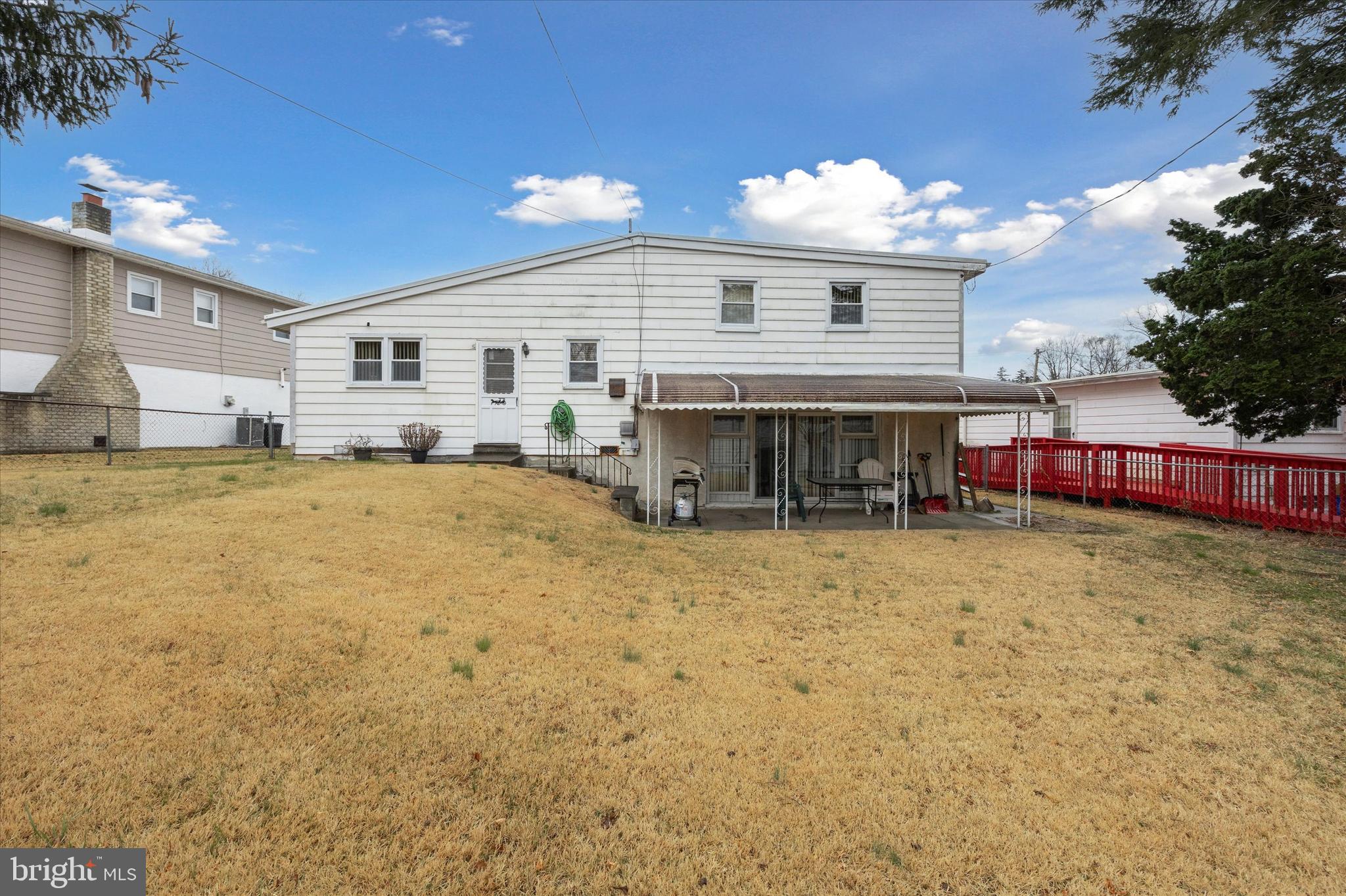 BUSTLETON - Residential