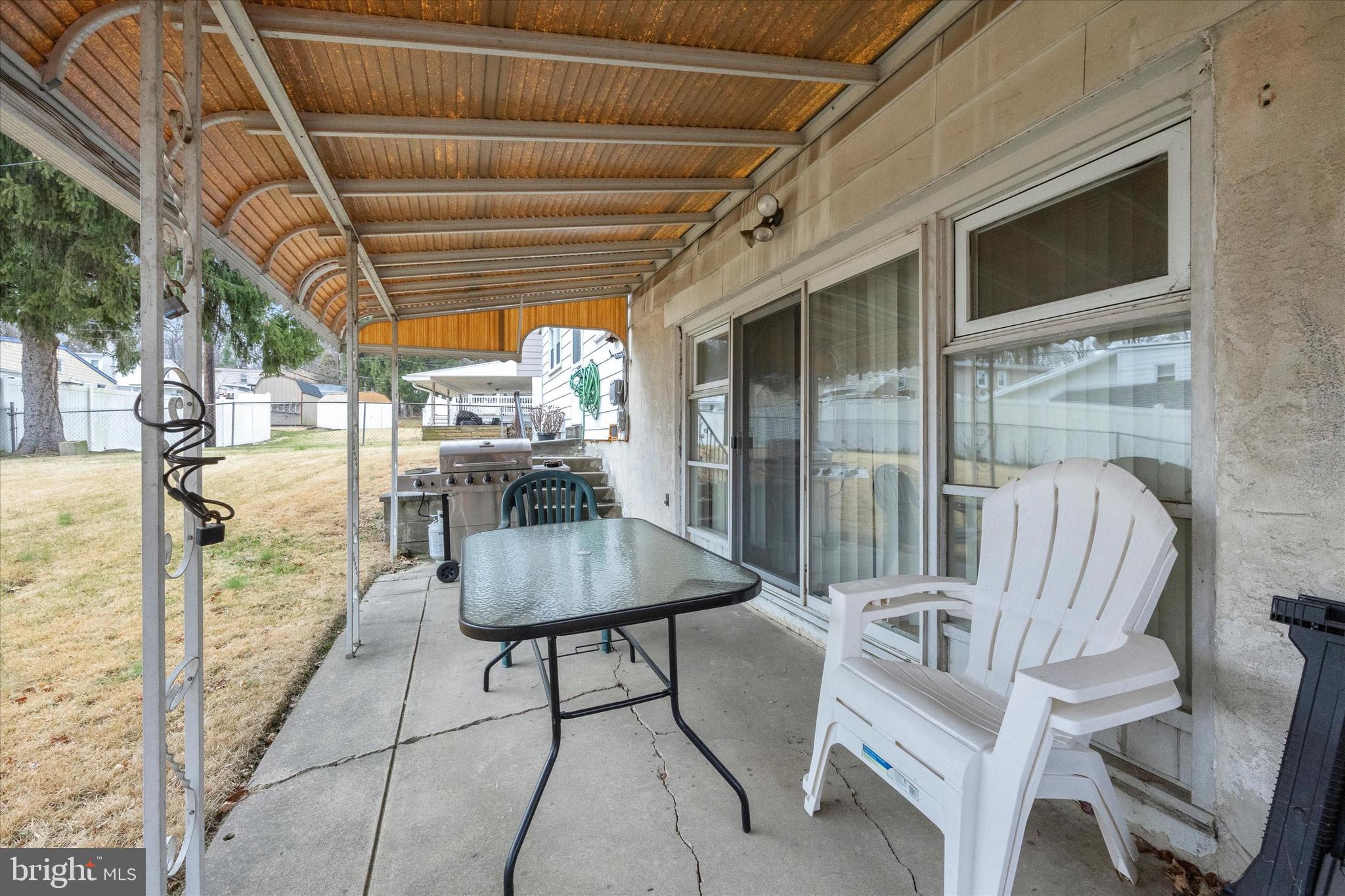 BUSTLETON - Residential