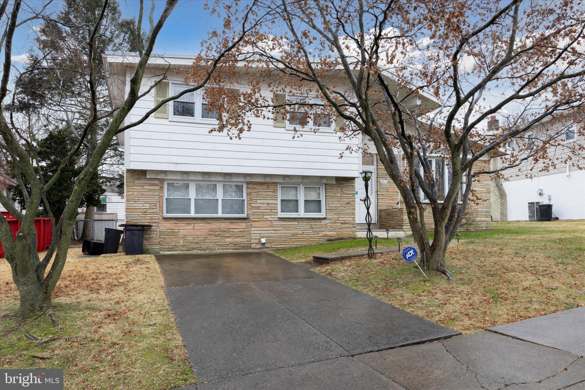 BUSTLETON - Residential