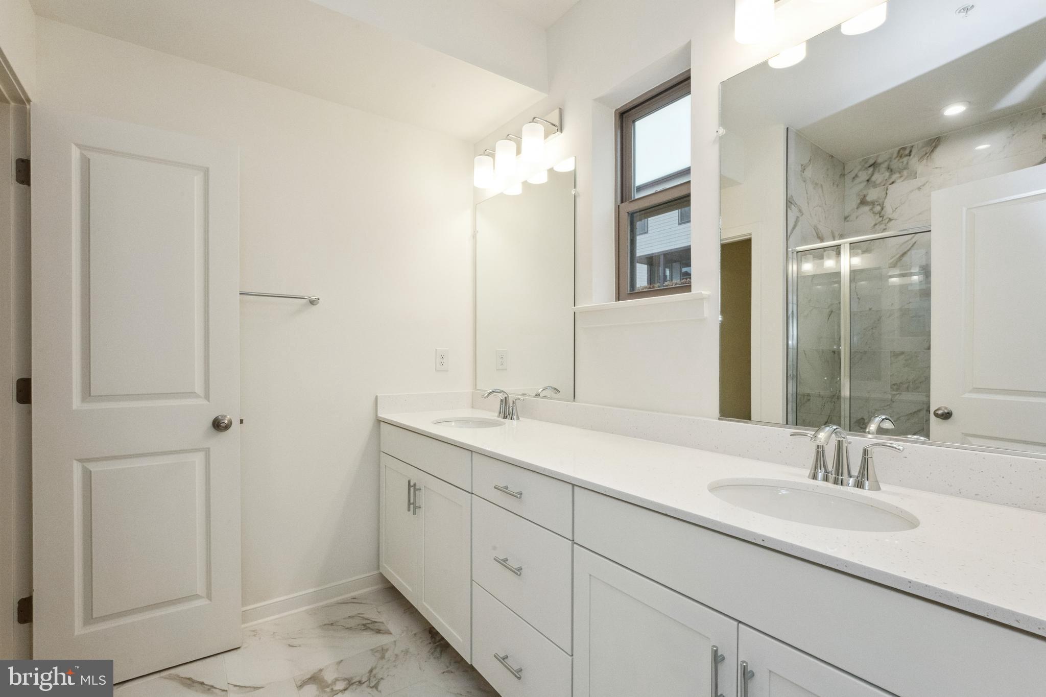 REGAL CHASE - Residential Lease