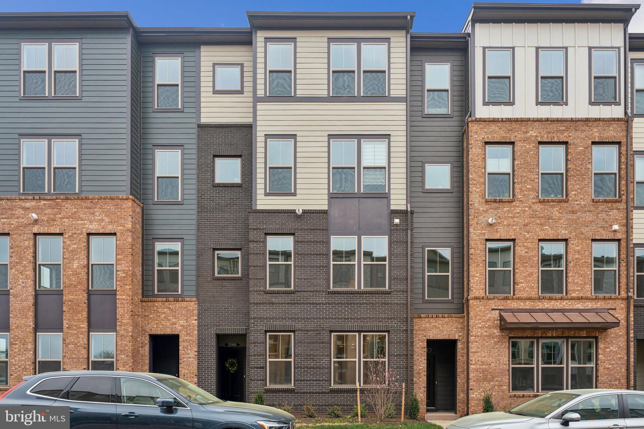 REGAL CHASE - Residential Lease