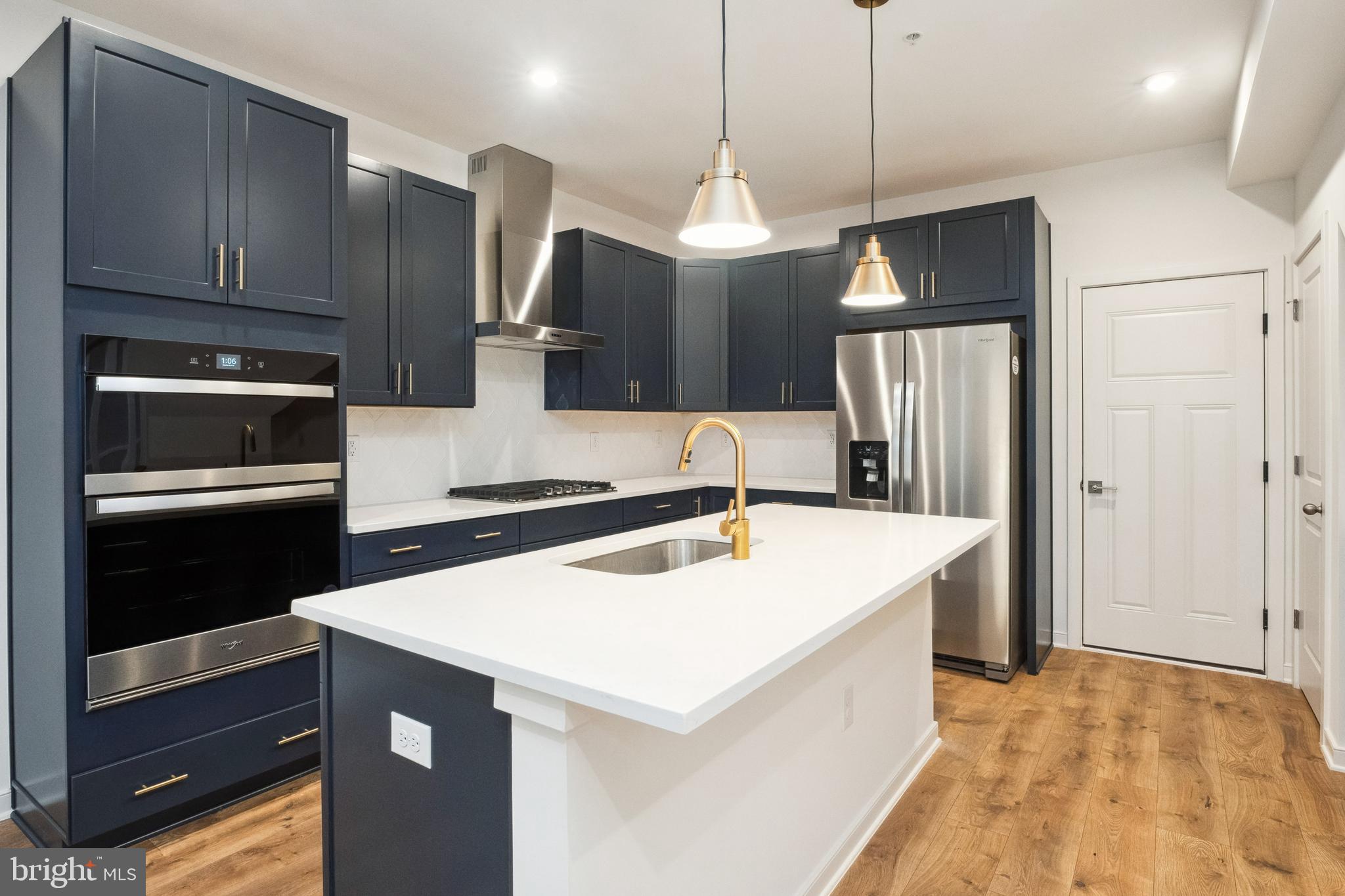 REGAL CHASE - Residential Lease