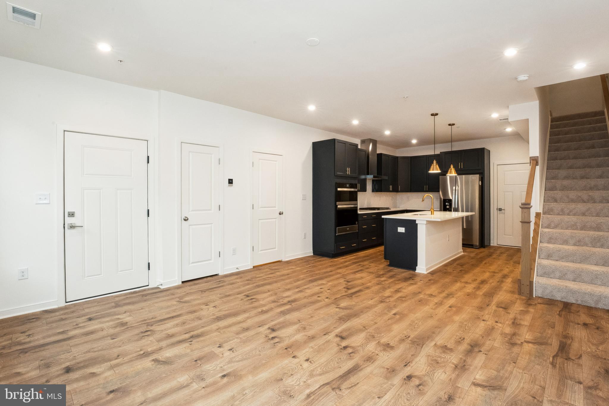 REGAL CHASE - Residential Lease