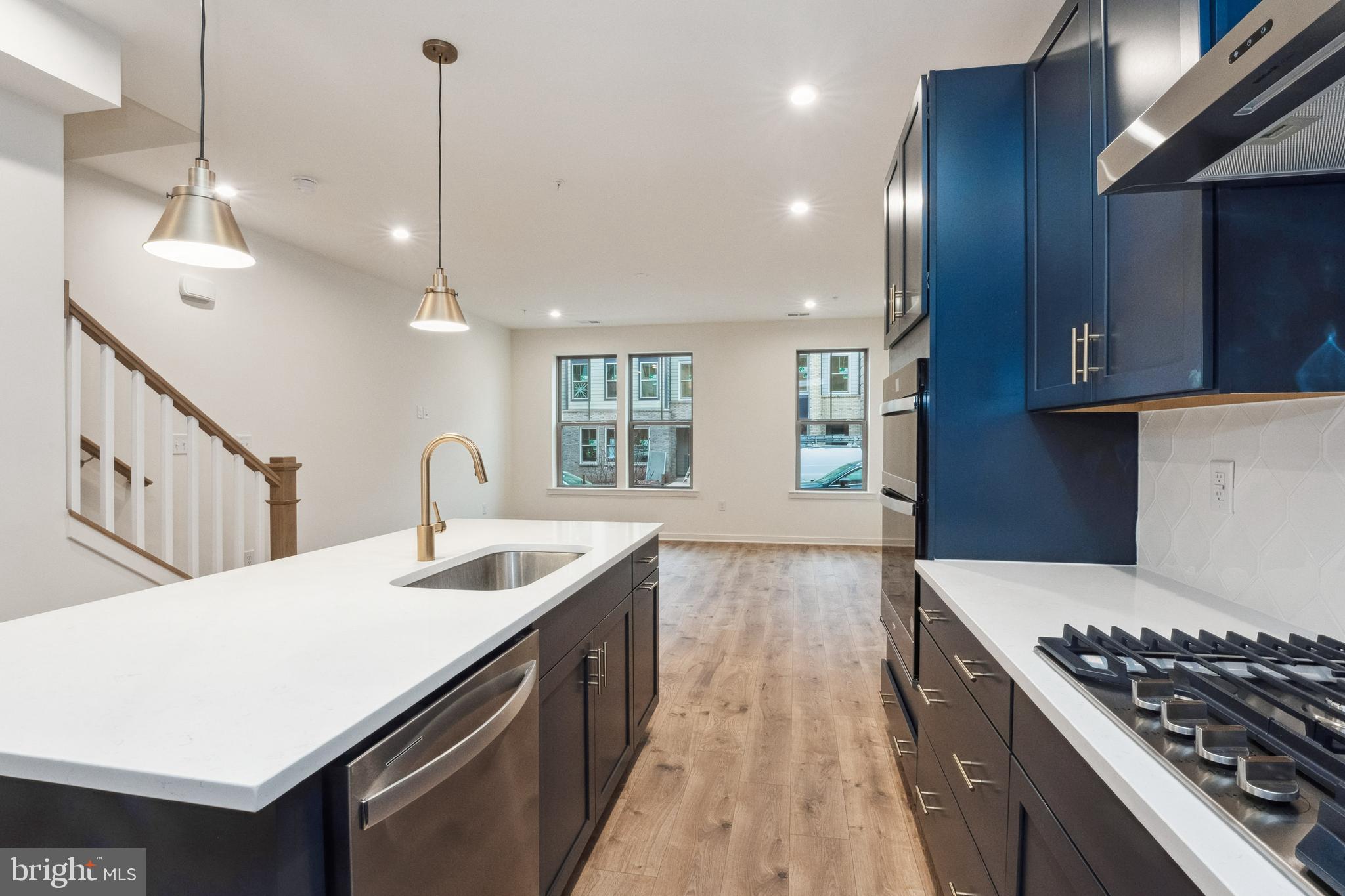 REGAL CHASE - Residential Lease