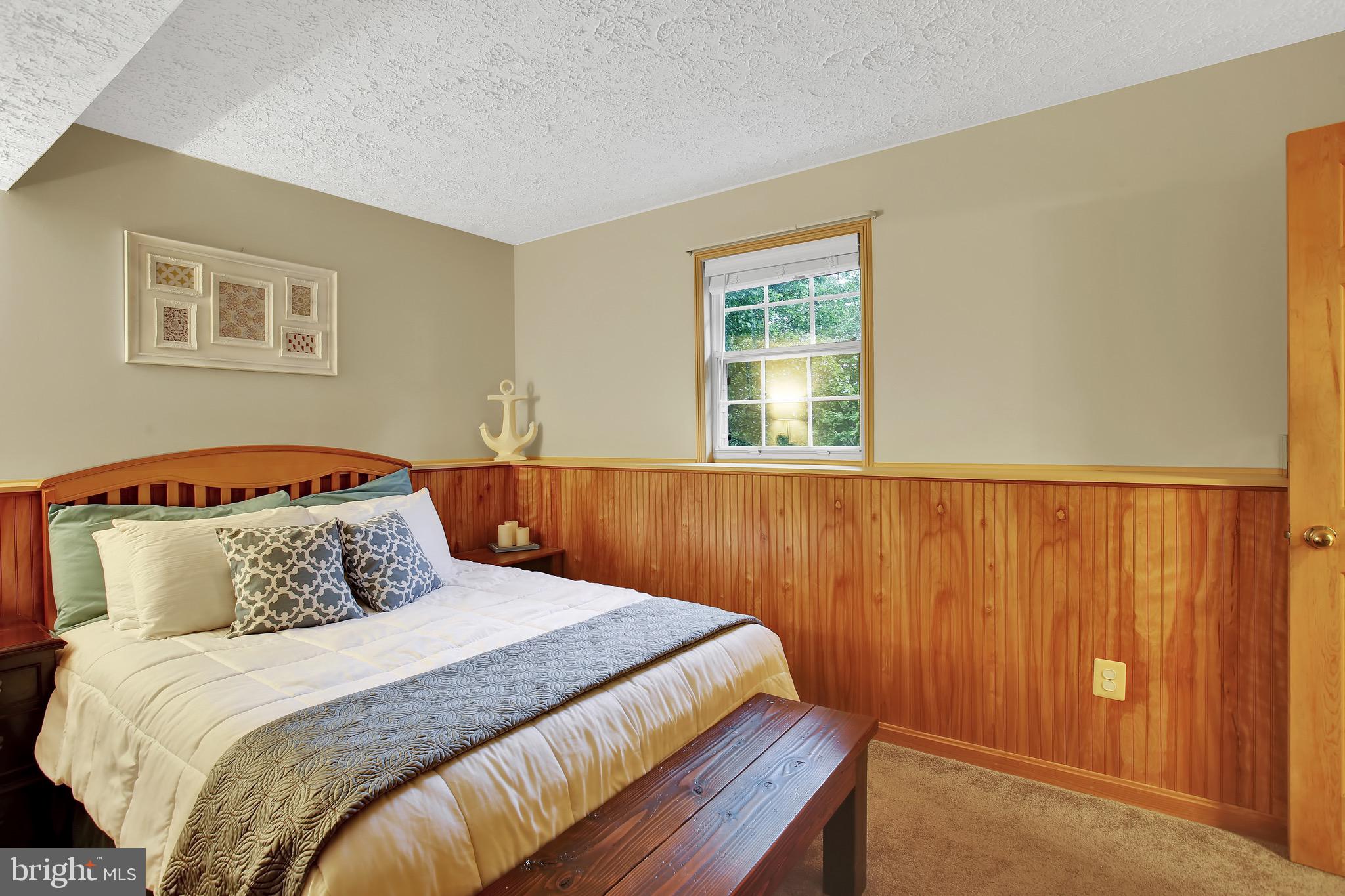 FOUR SEASONS ESTATES - Residential