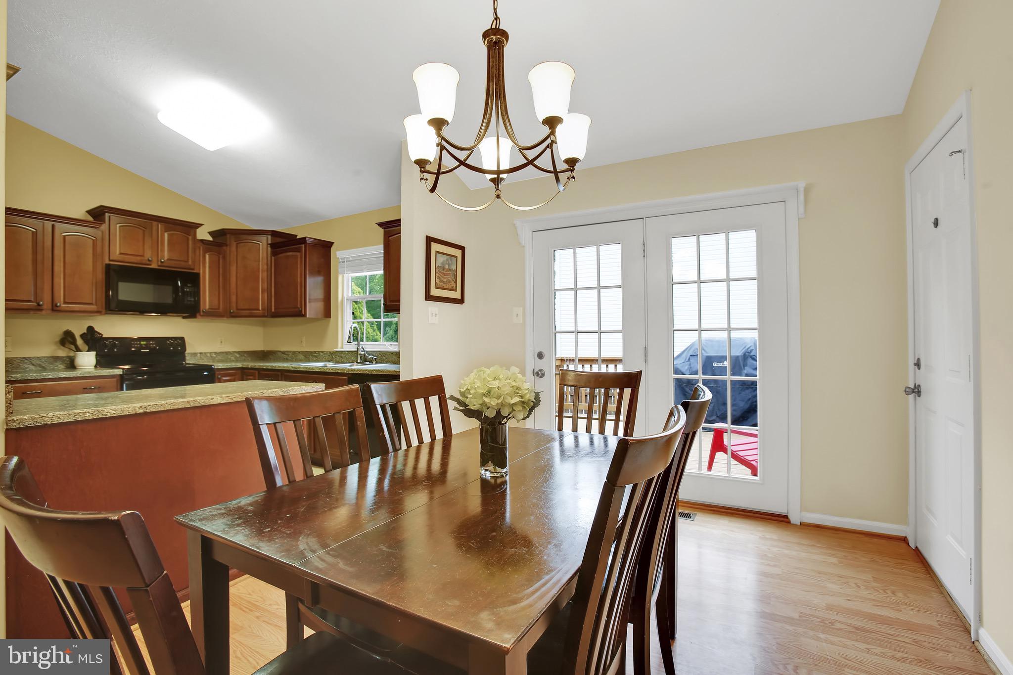 FOUR SEASONS ESTATES - Residential