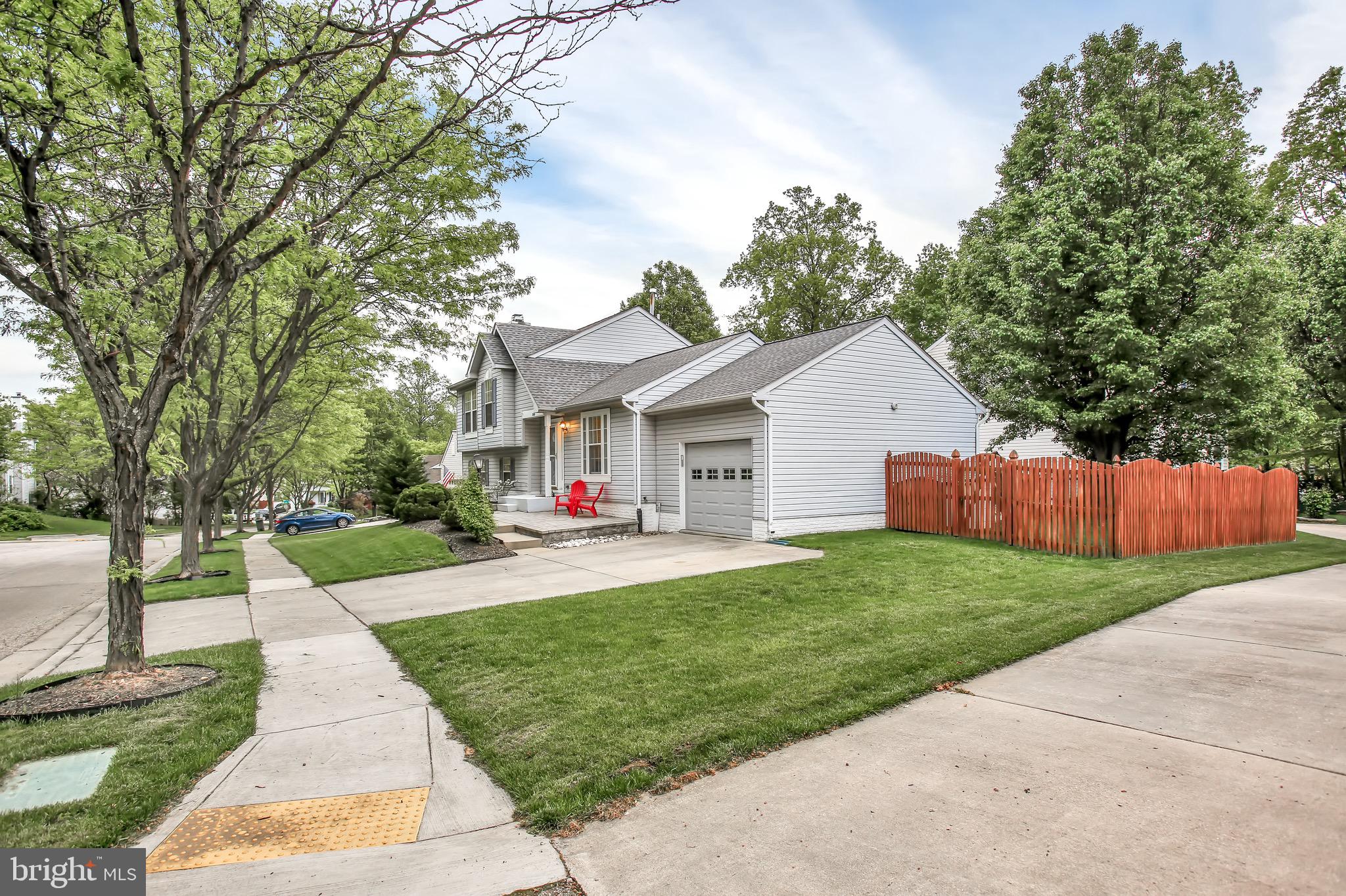 FOUR SEASONS ESTATES - Residential