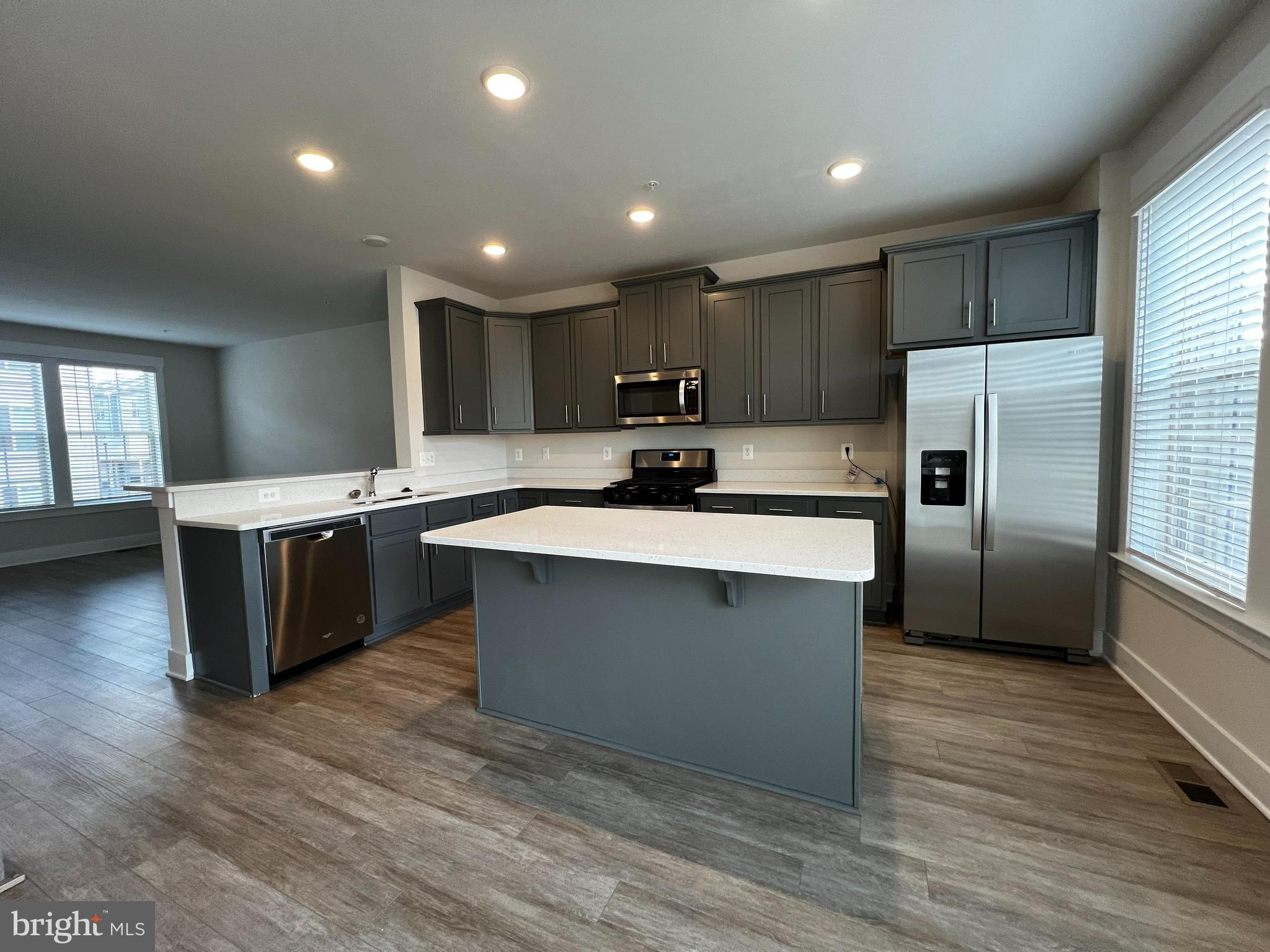 MACALLAN CROSSING - Residential Lease