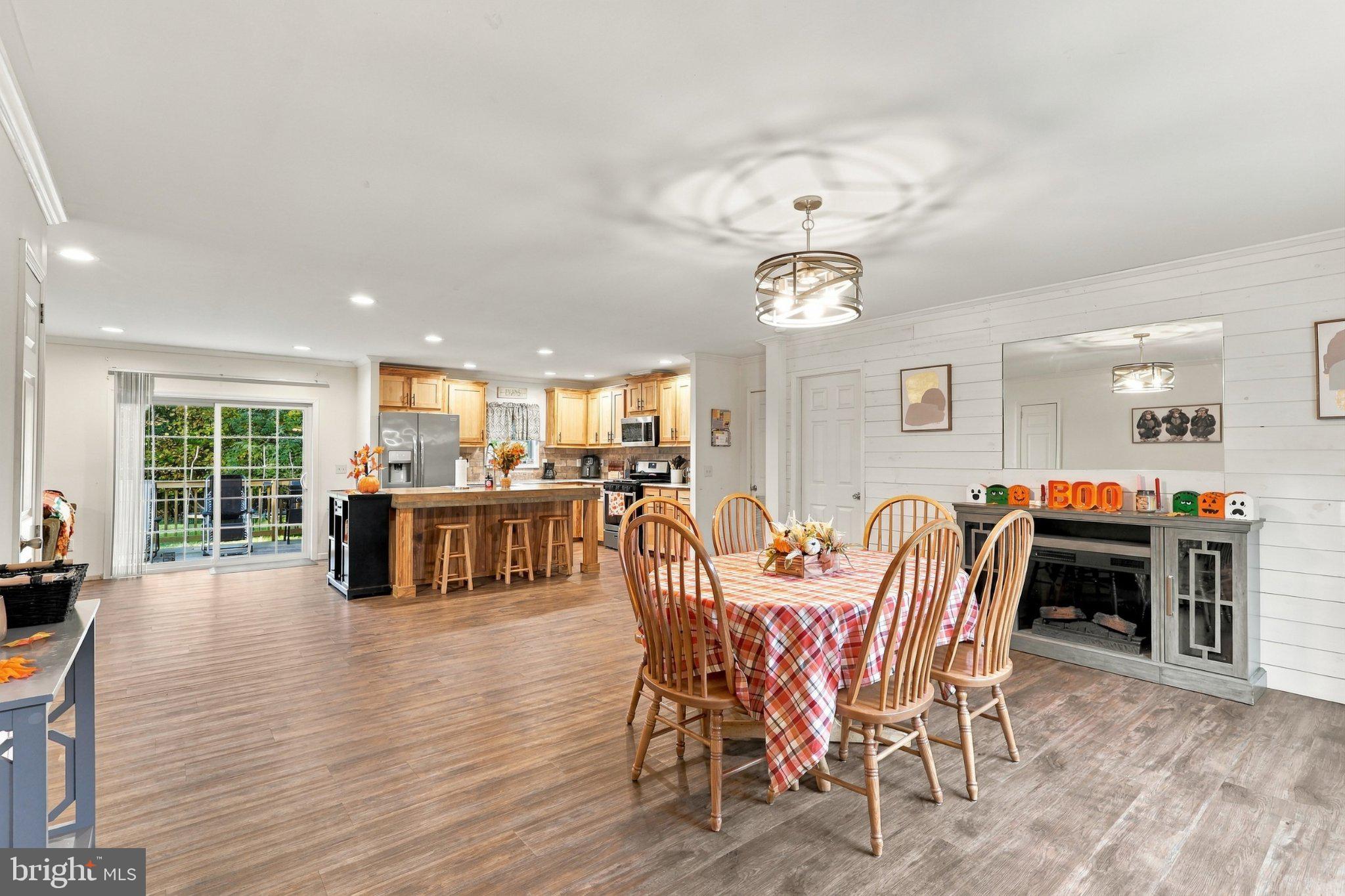 617 PINE MOUNTAIN DRIVE