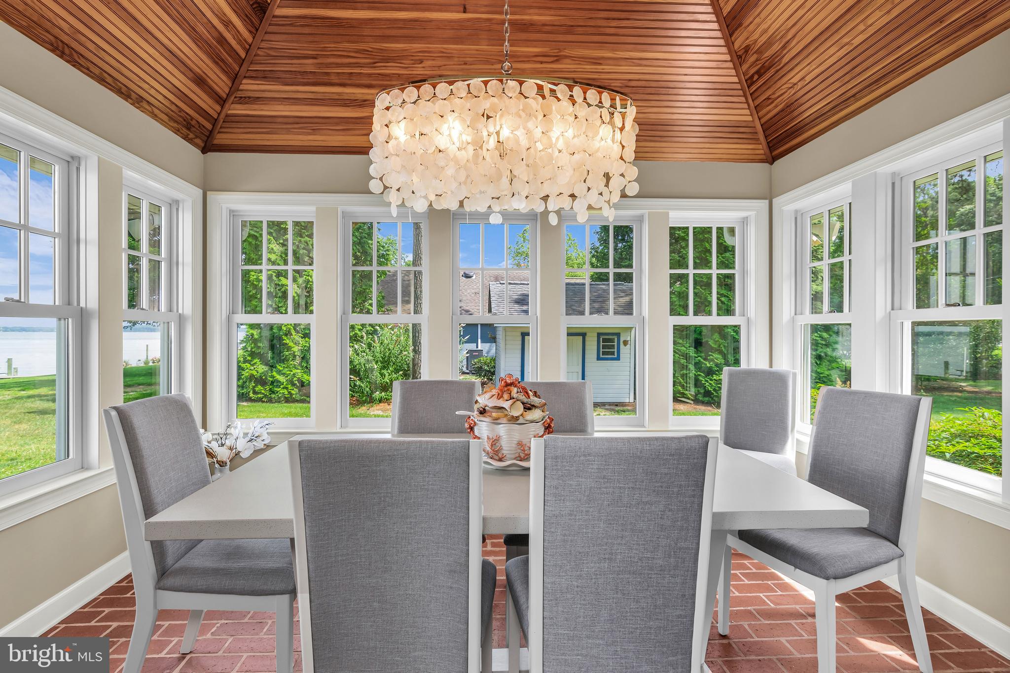 BENTLEY HAY - Residential