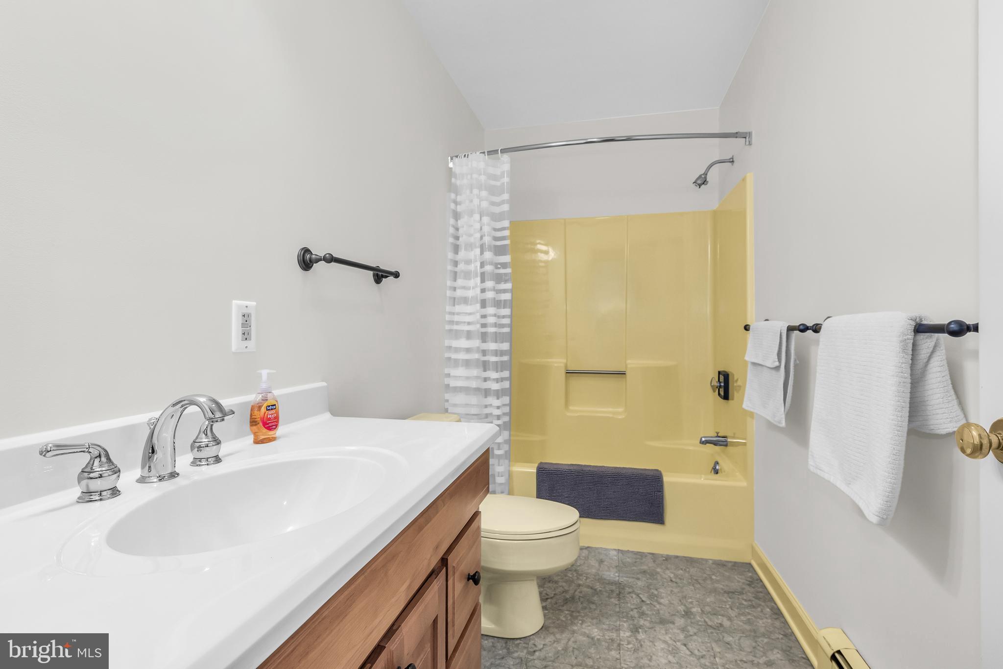 BENTLEY HAY - Residential