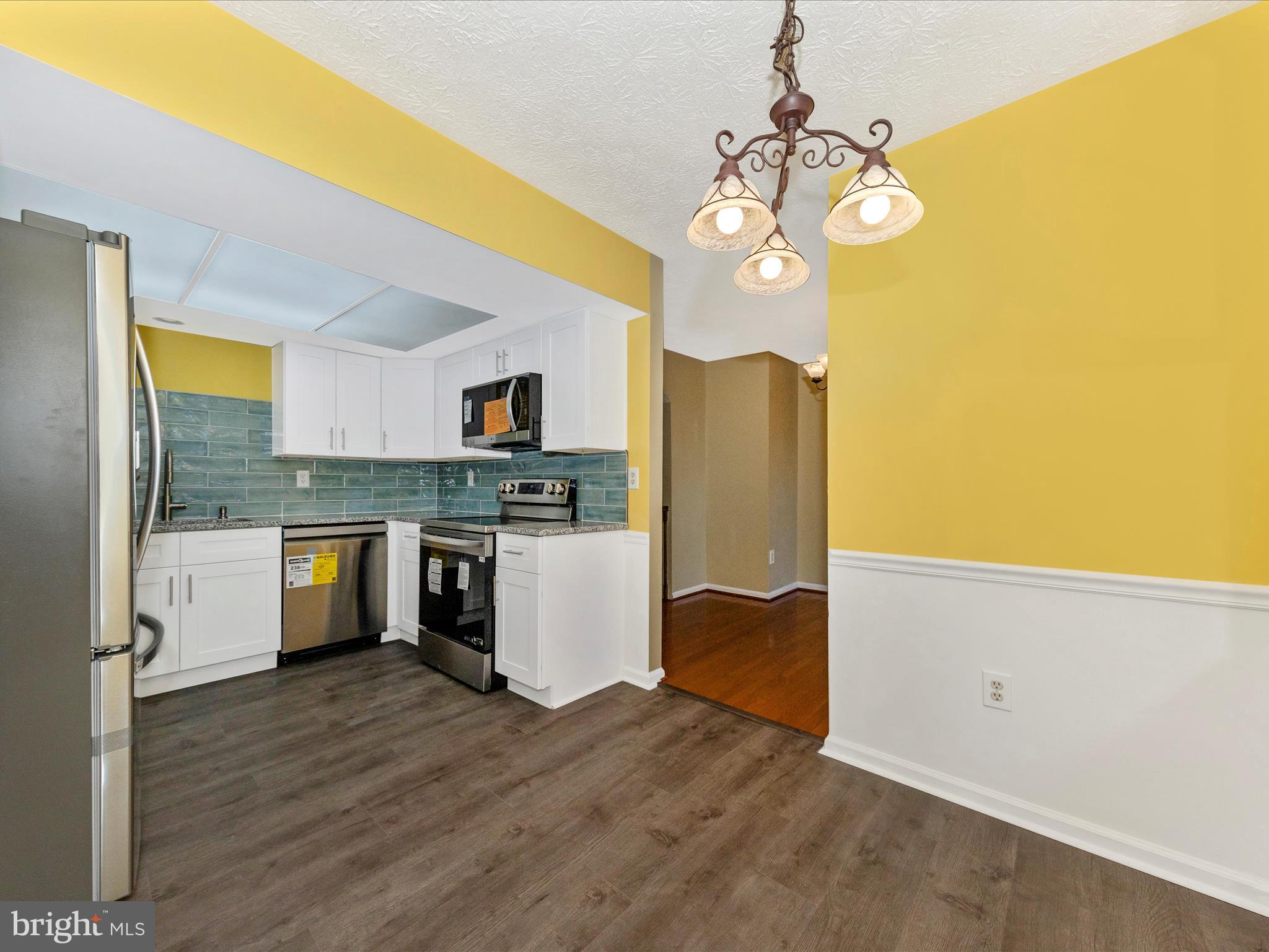 GUNNERS LAKE VILLAGE - Residential