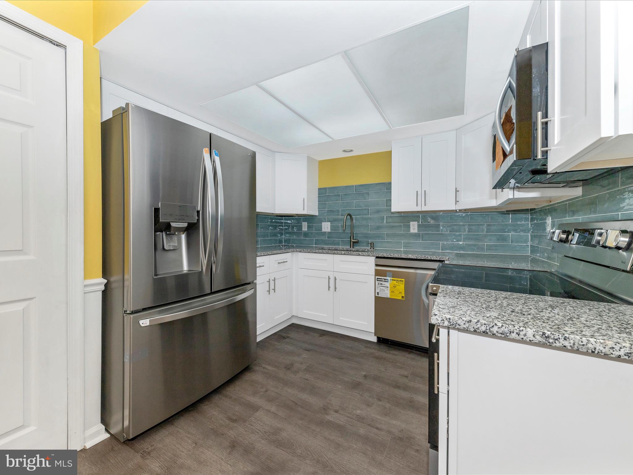 GUNNERS LAKE VILLAGE - Residential