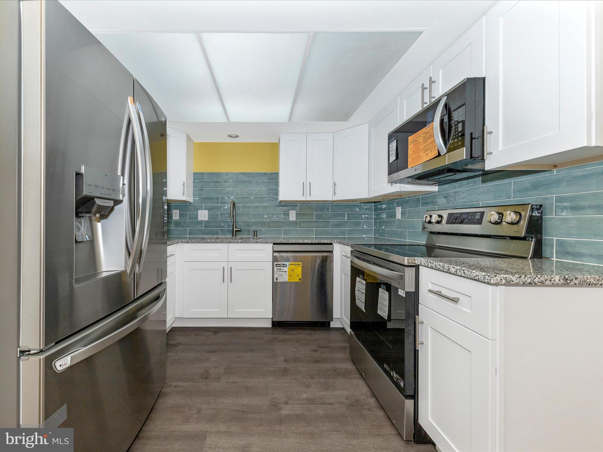 GUNNERS LAKE VILLAGE - Residential