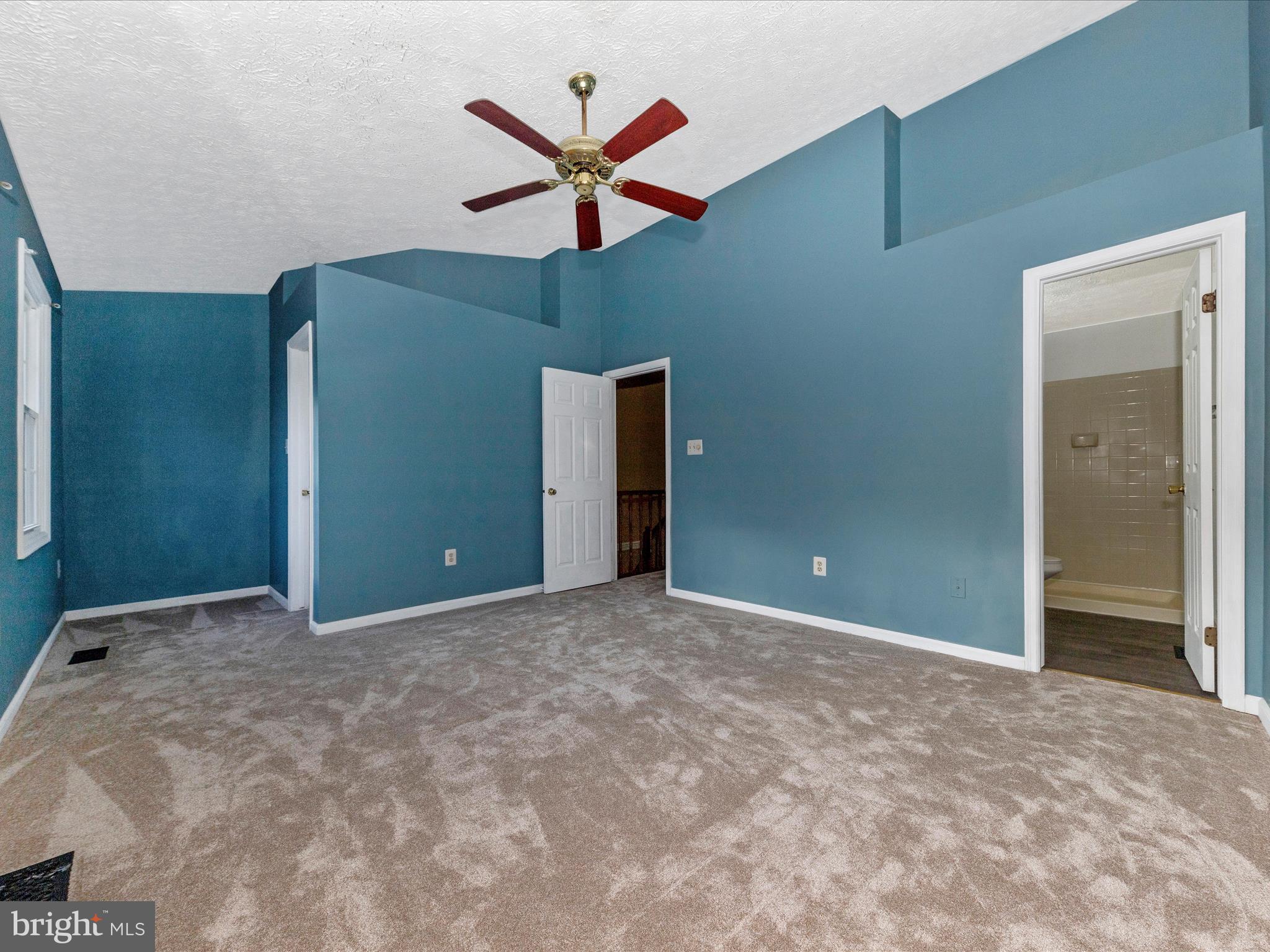 GUNNERS LAKE VILLAGE - Residential