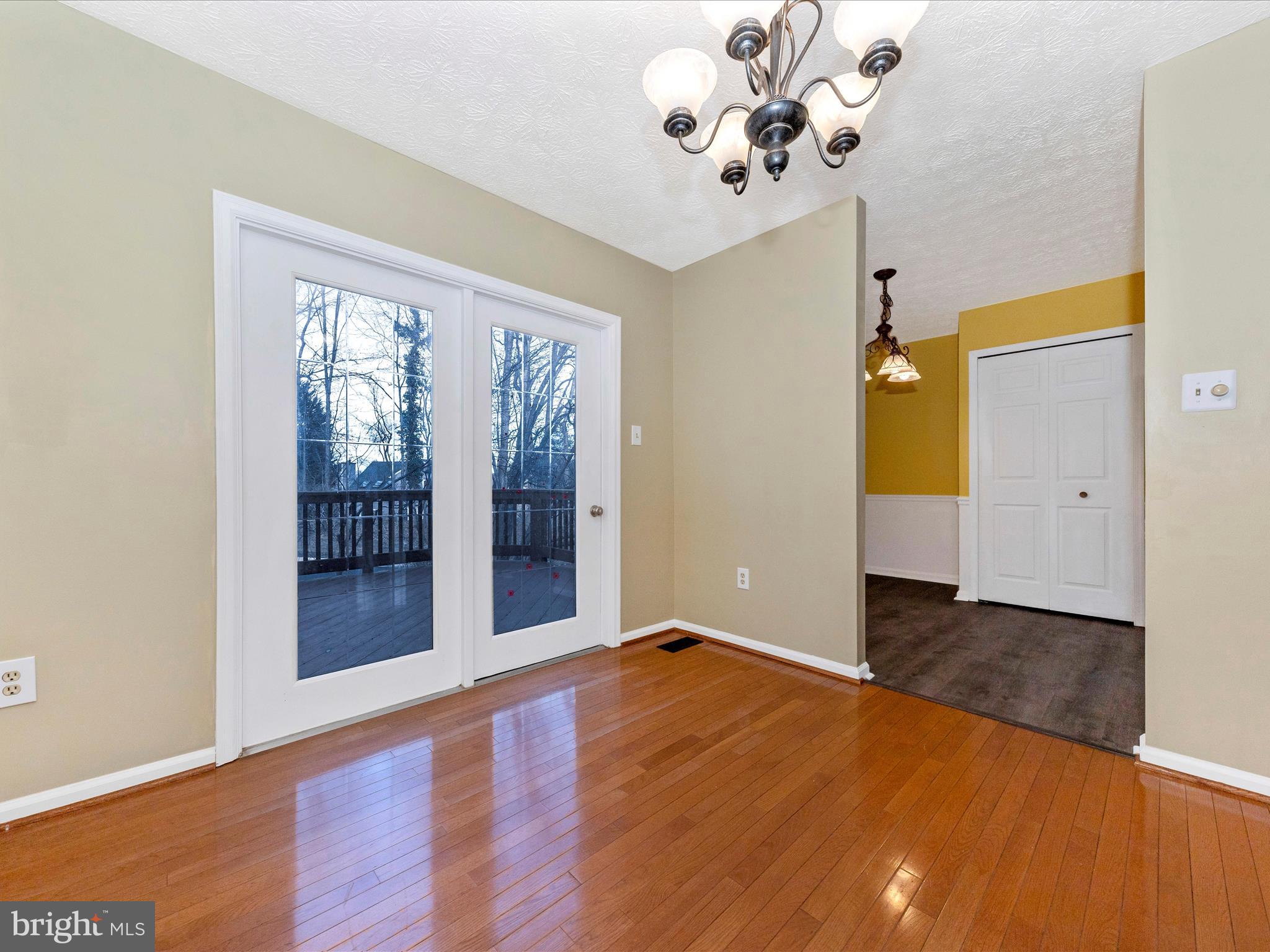 GUNNERS LAKE VILLAGE - Residential