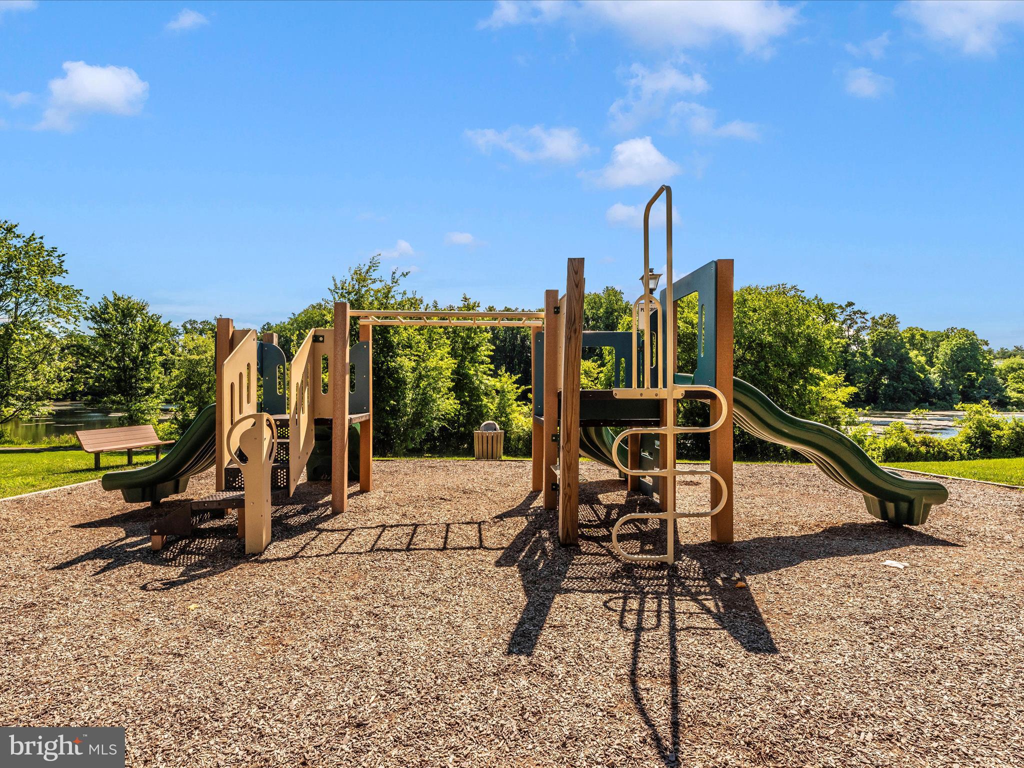 GUNNERS LAKE VILLAGE - Residential