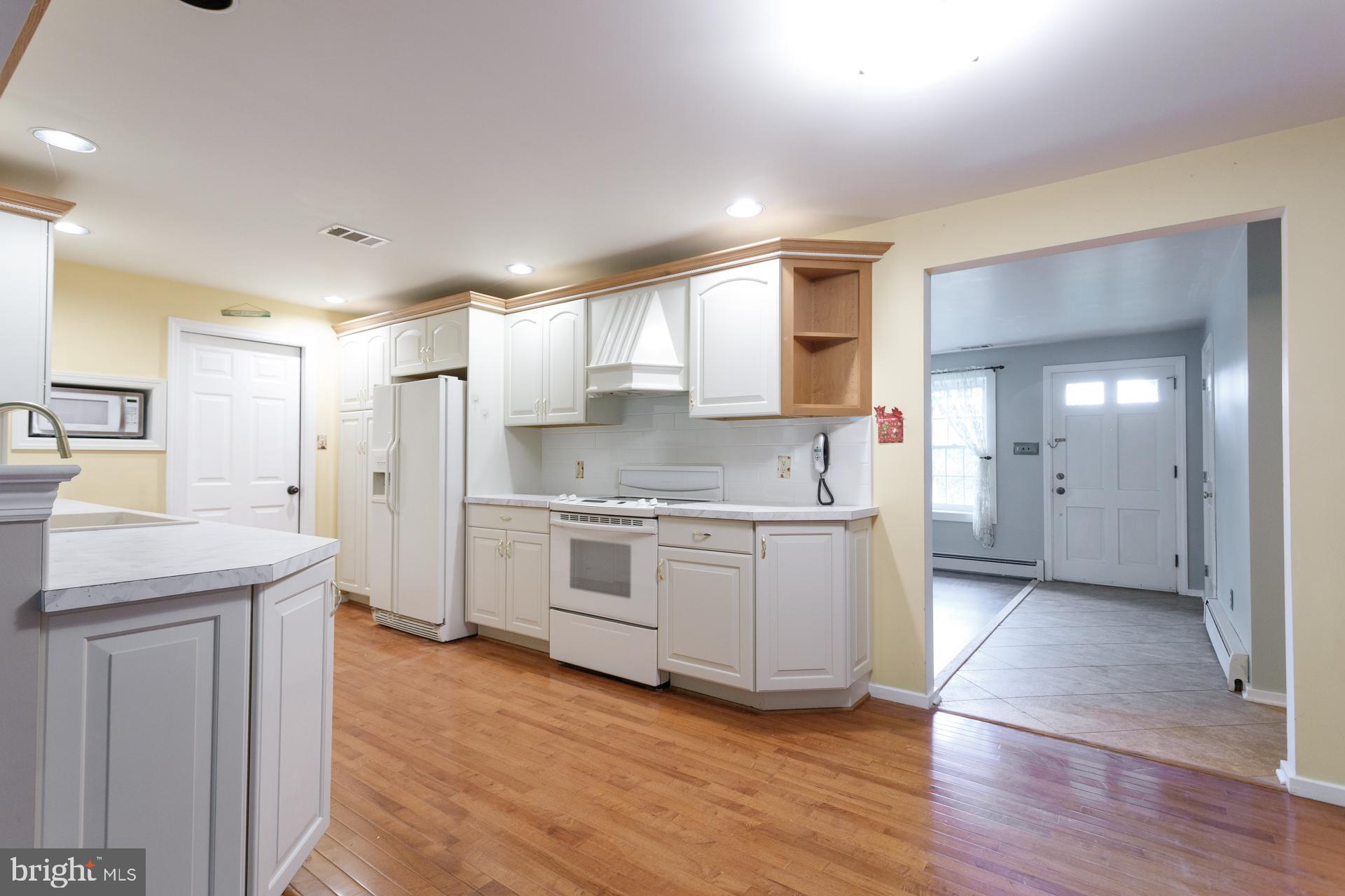 LANSDALE - Residential