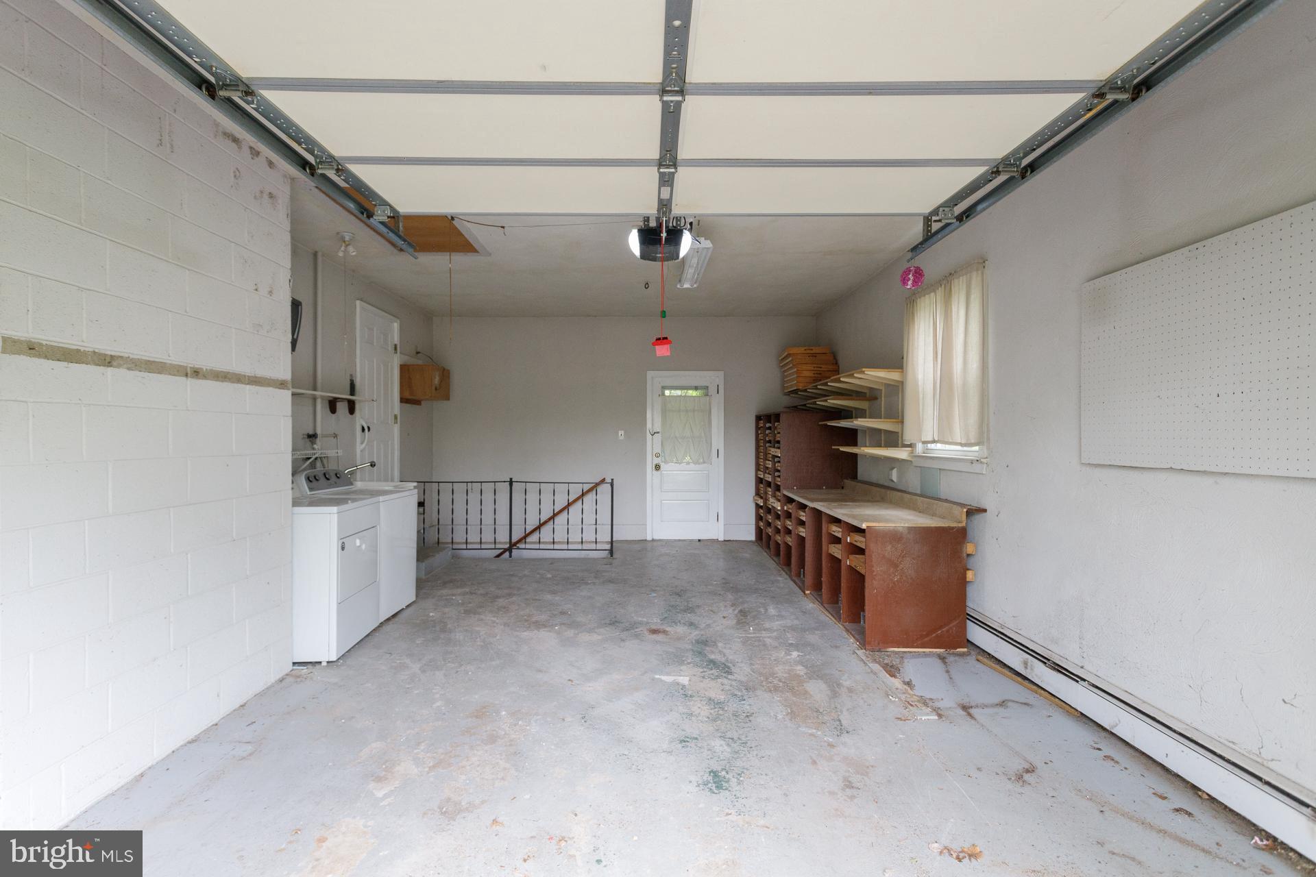 LANSDALE - Residential