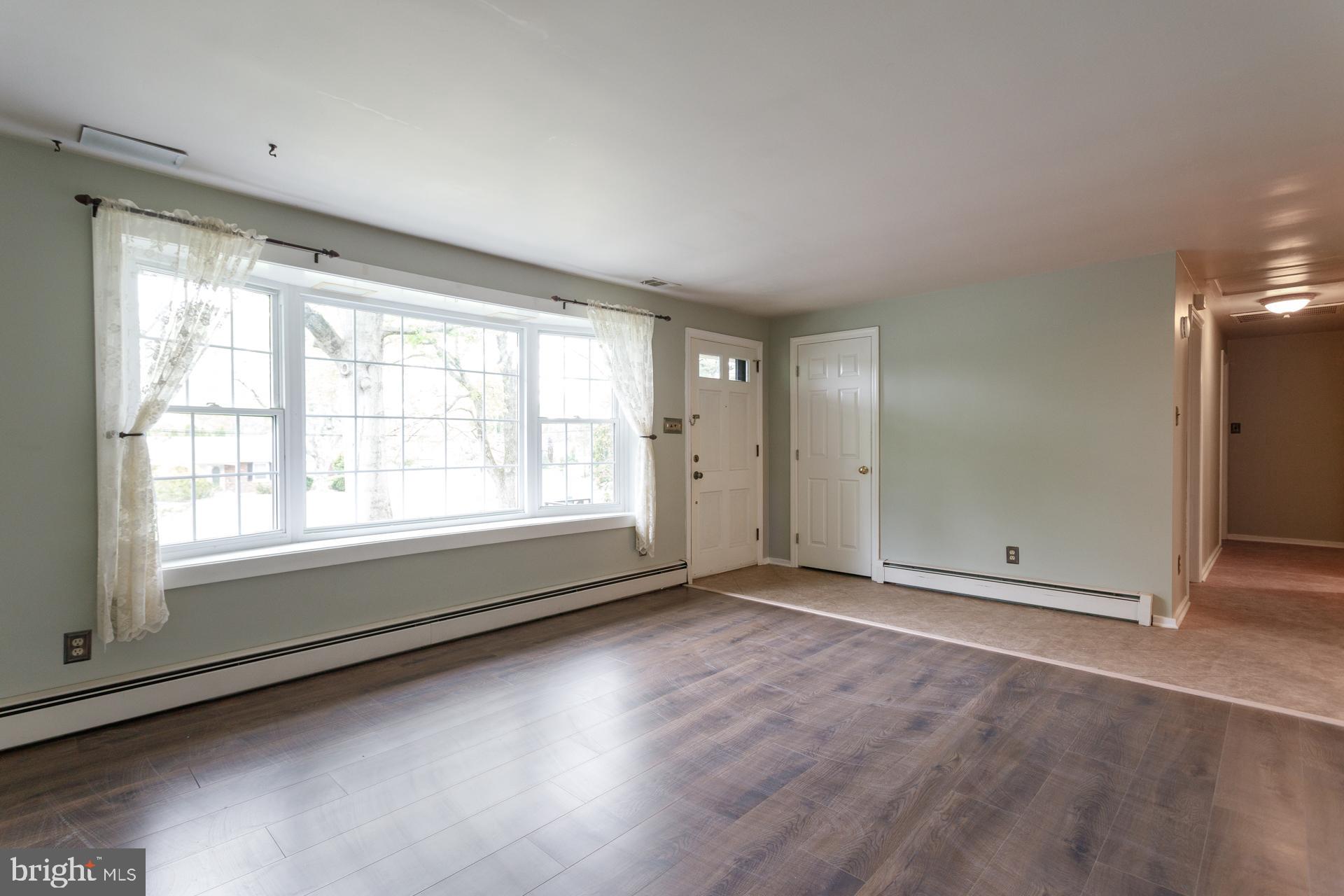 LANSDALE - Residential