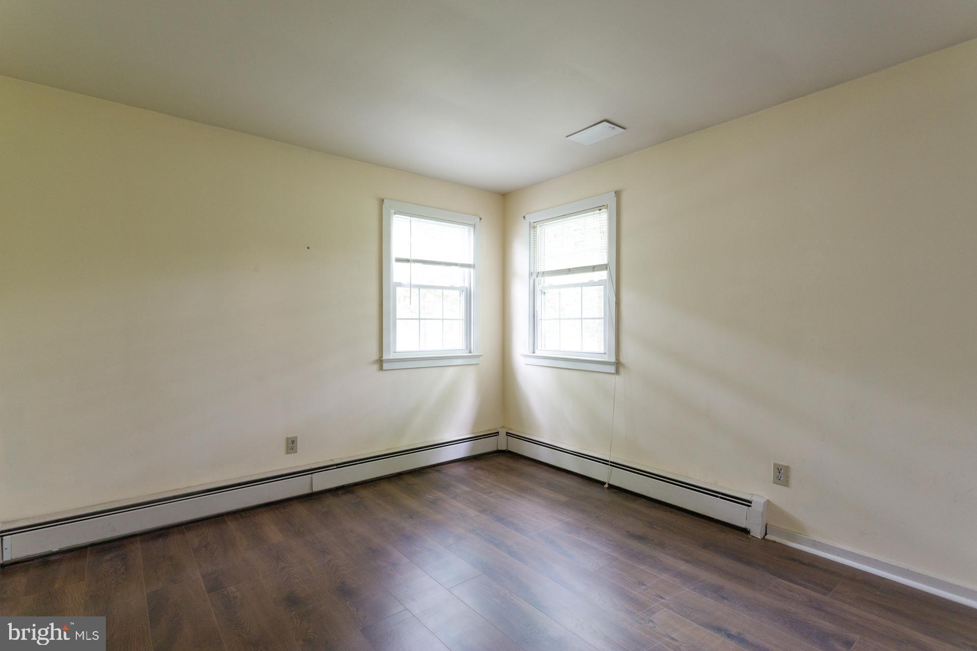 LANSDALE - Residential