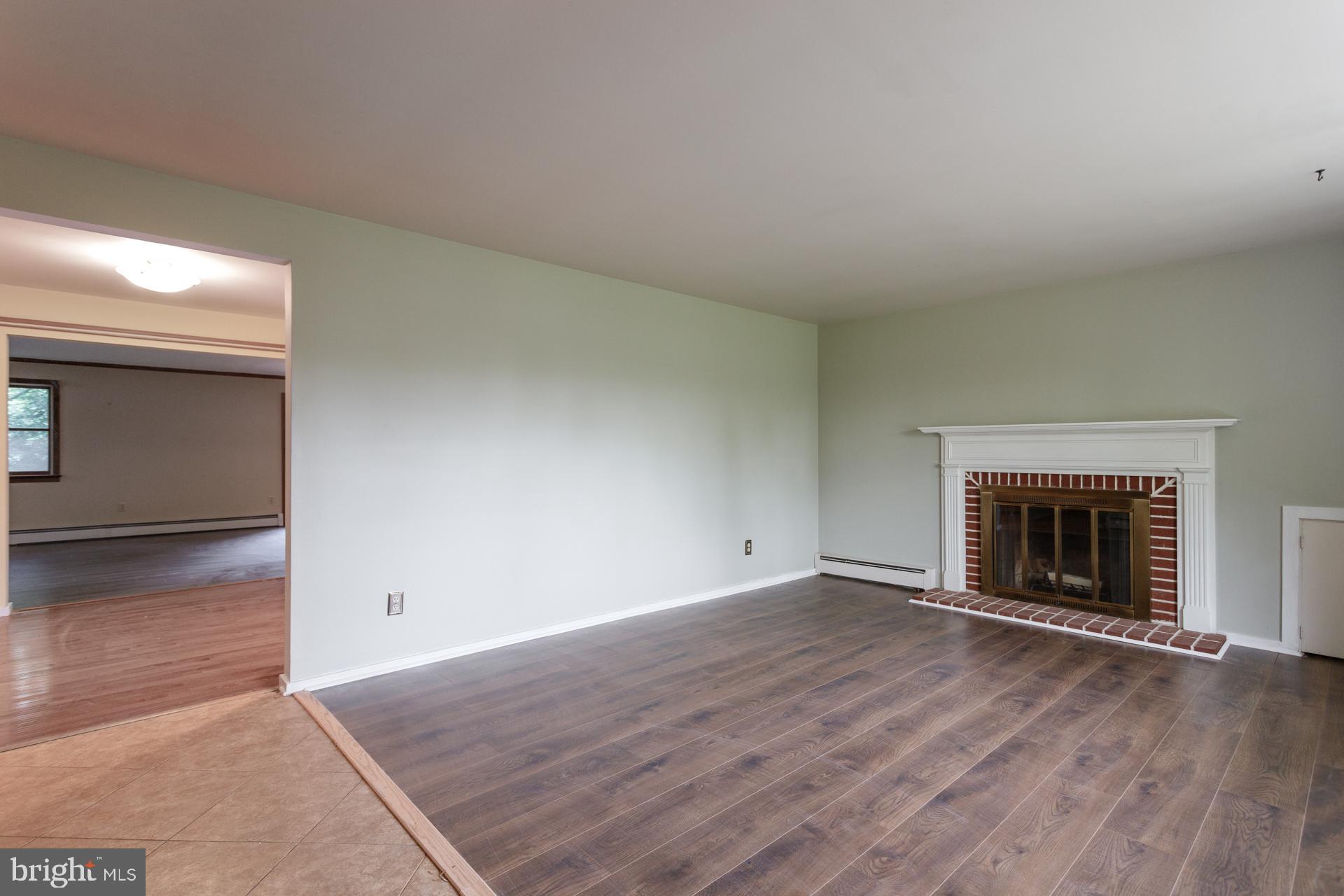 LANSDALE - Residential