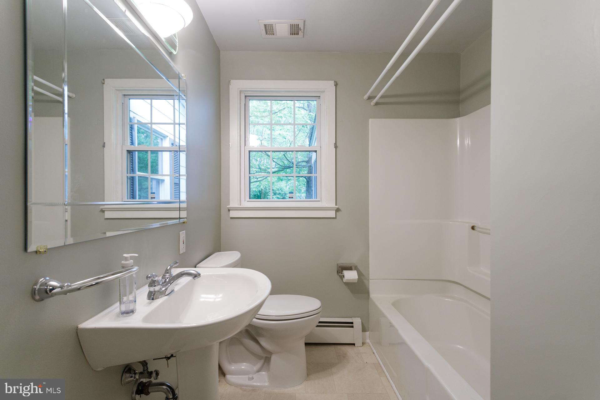 LANSDALE - Residential