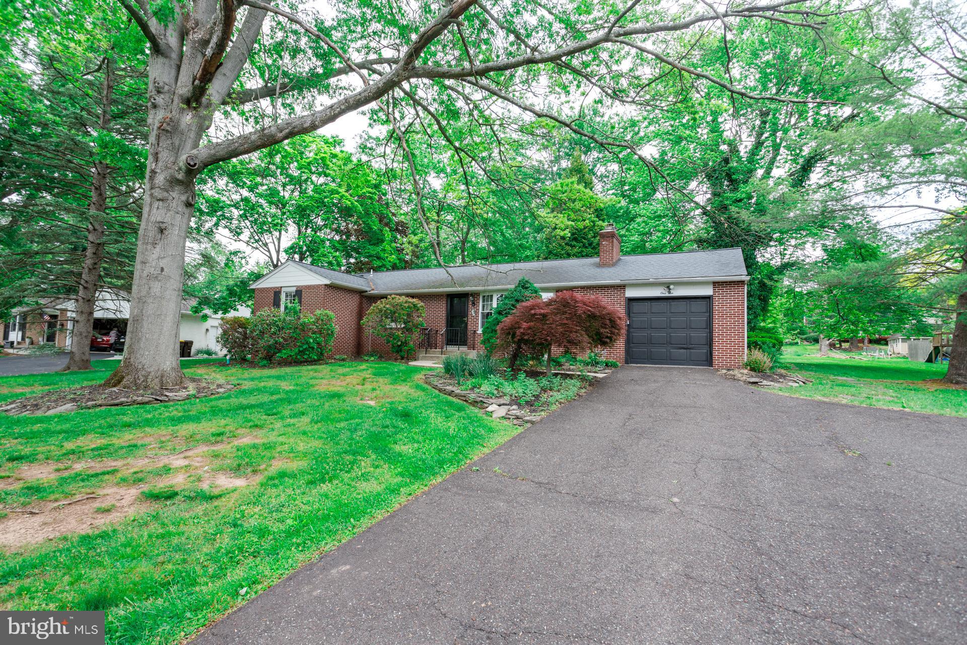 LANSDALE - Residential