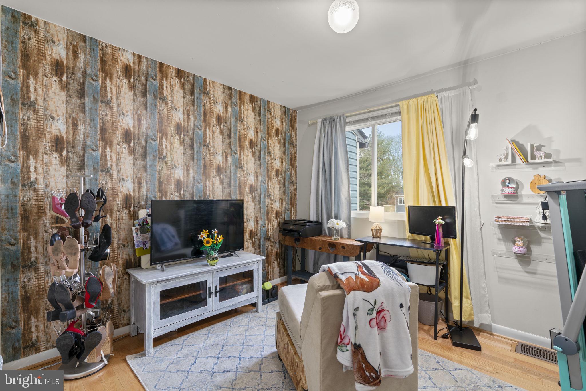 ULMSTEAD GARDENS - Residential