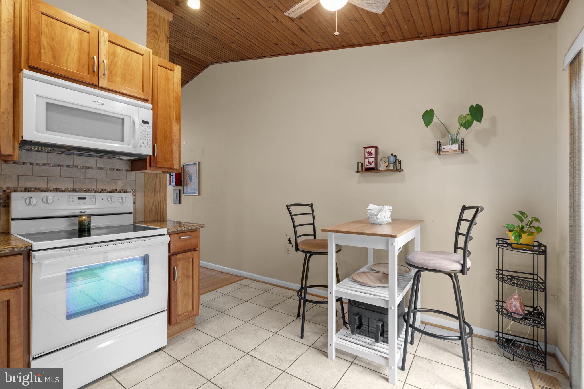 ULMSTEAD GARDENS - Residential