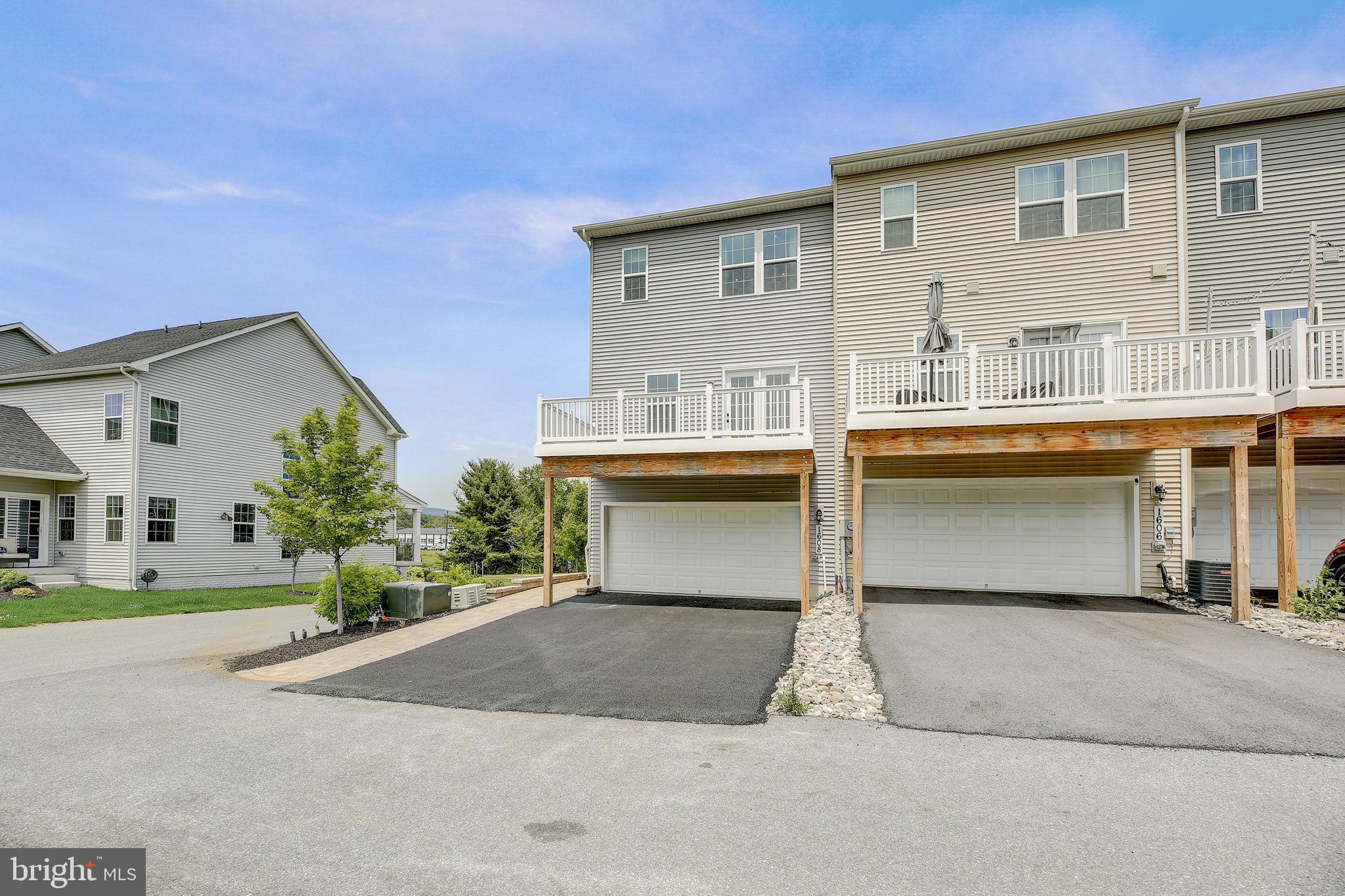 WEST PARK VILLAGE - Residential