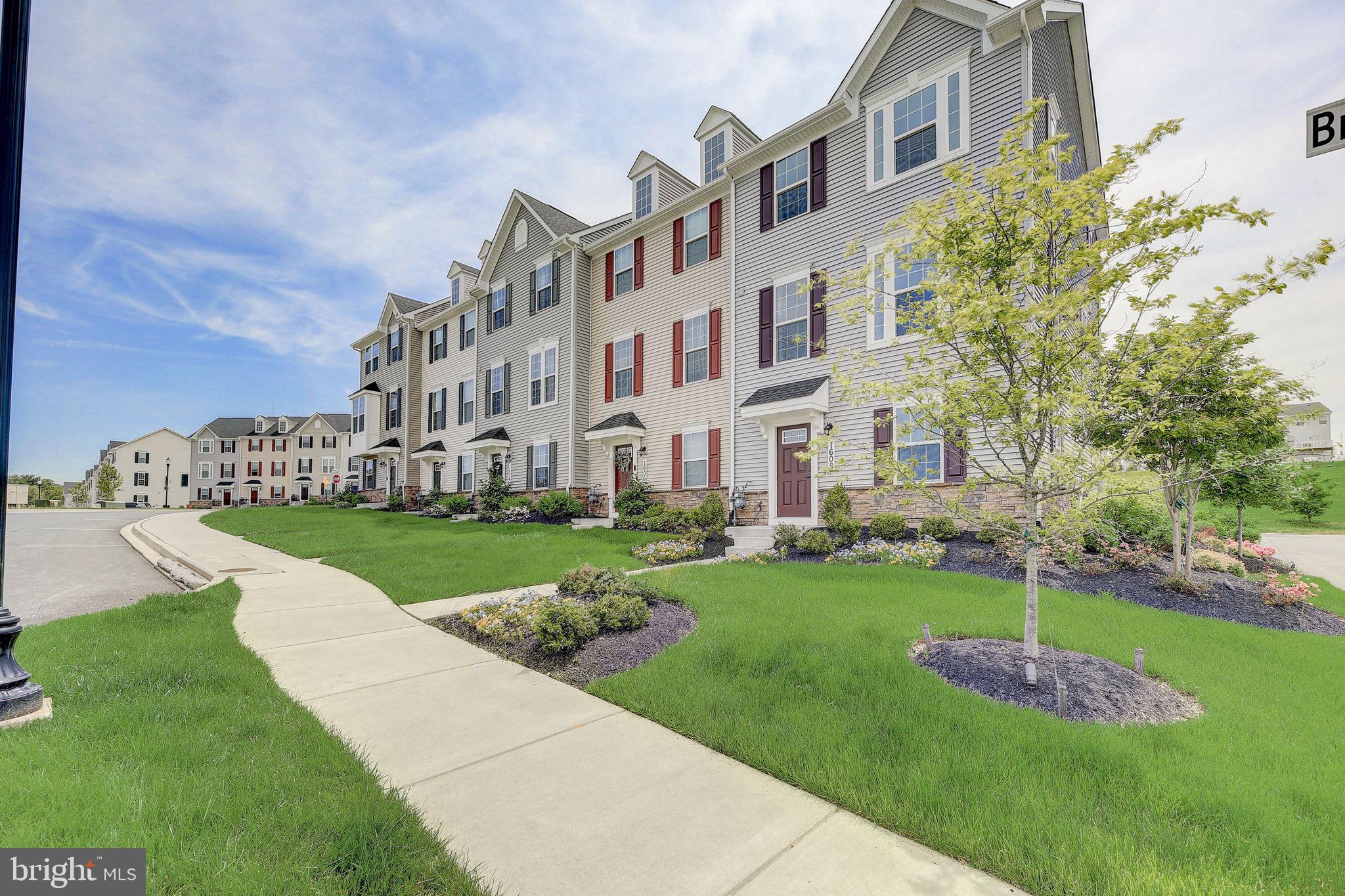 WEST PARK VILLAGE - Residential