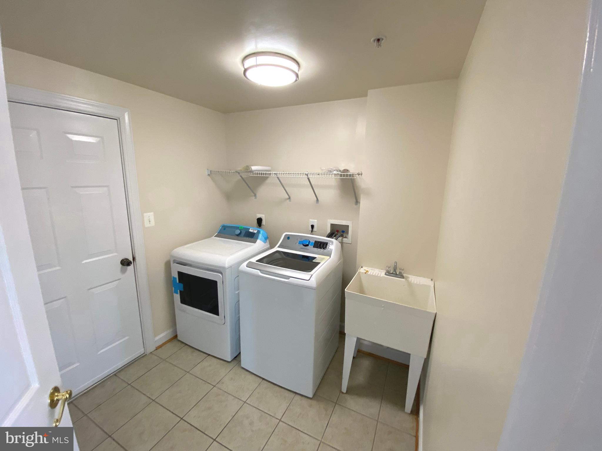 POTOMAC RIDGE-PLAT 1> - Residential