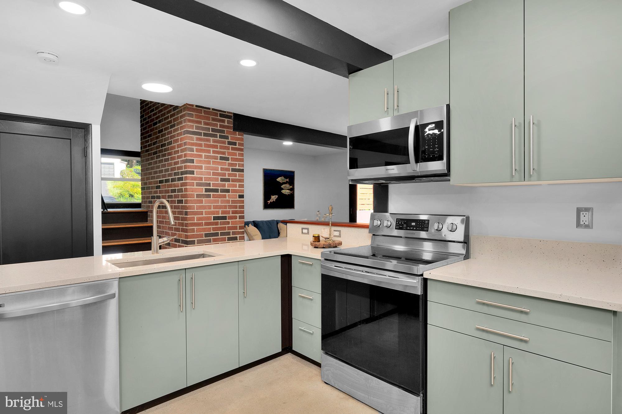 MANOR VIEW - Residential