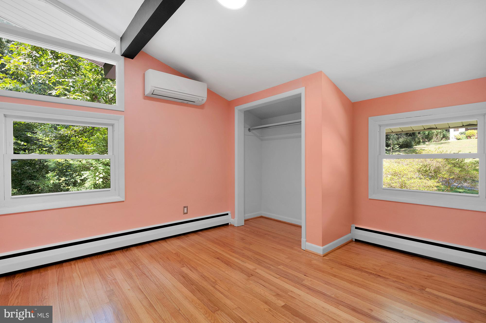 MANOR VIEW - Residential